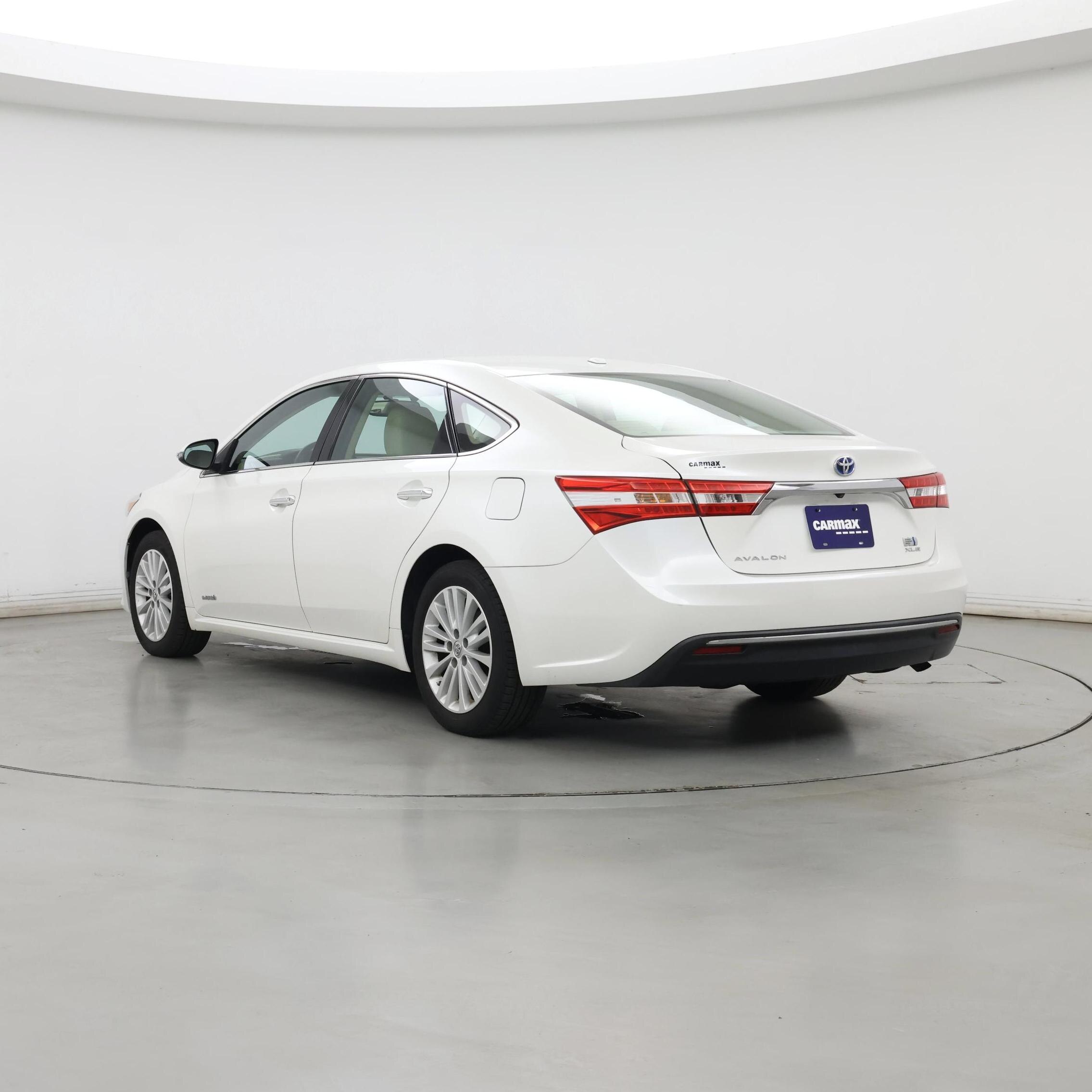 Thumbnail: 2014 Toyota Avalon - 2