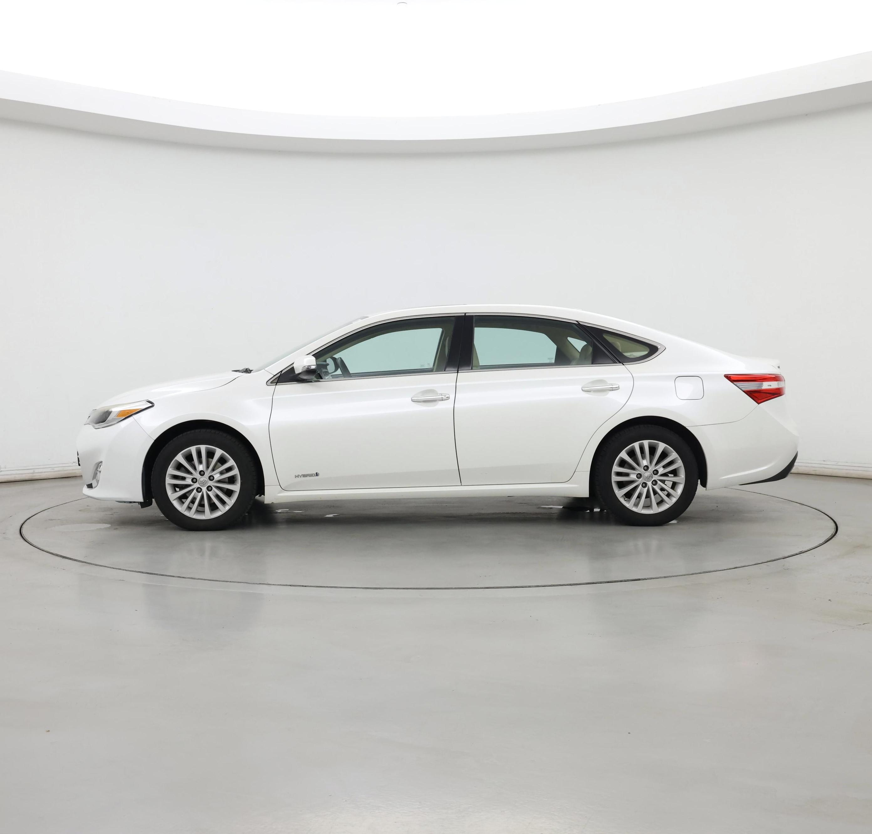 Thumbnail: 2014 Toyota Avalon - 3