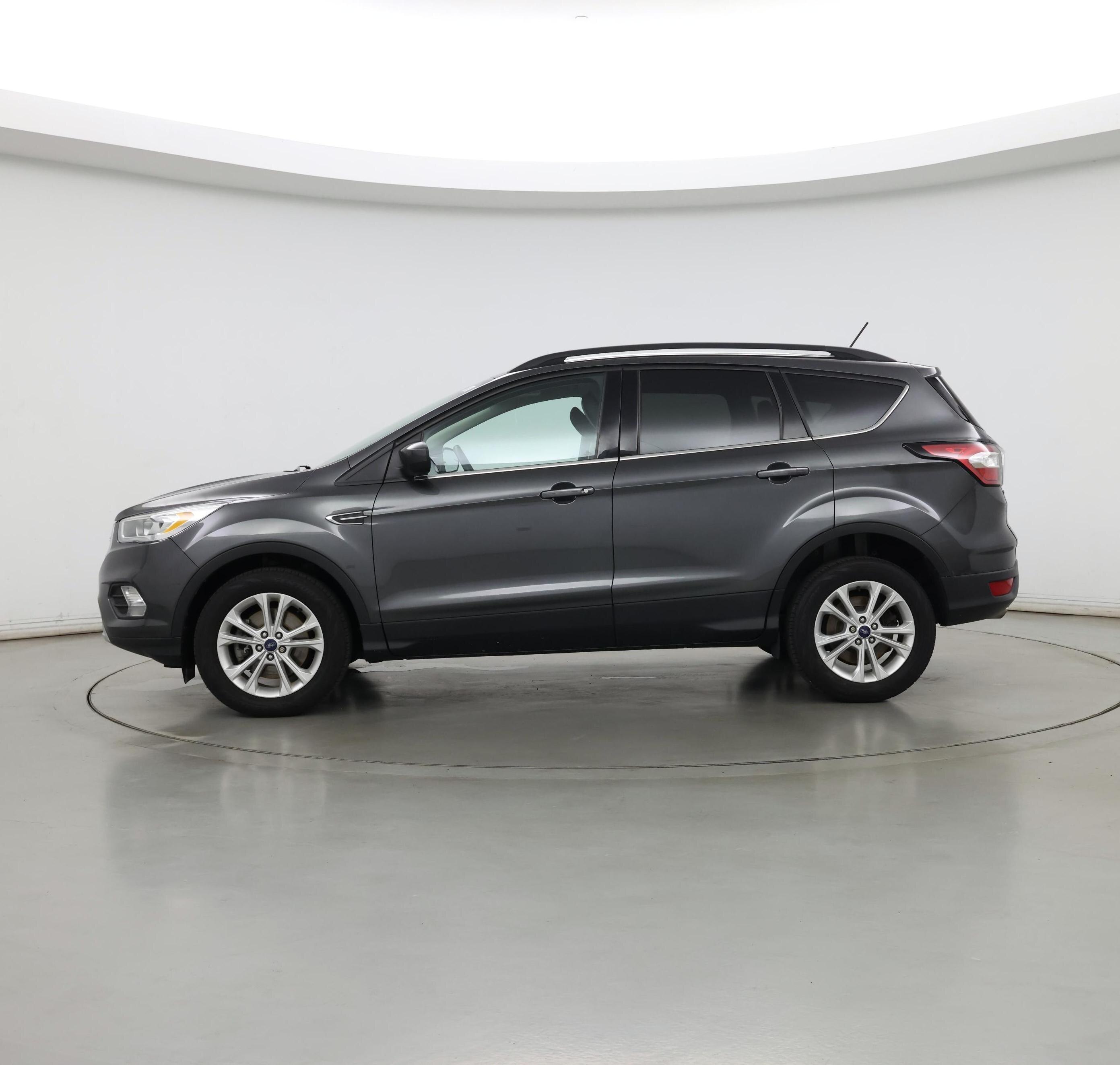Thumbnail: 2018 Ford Escape - 3