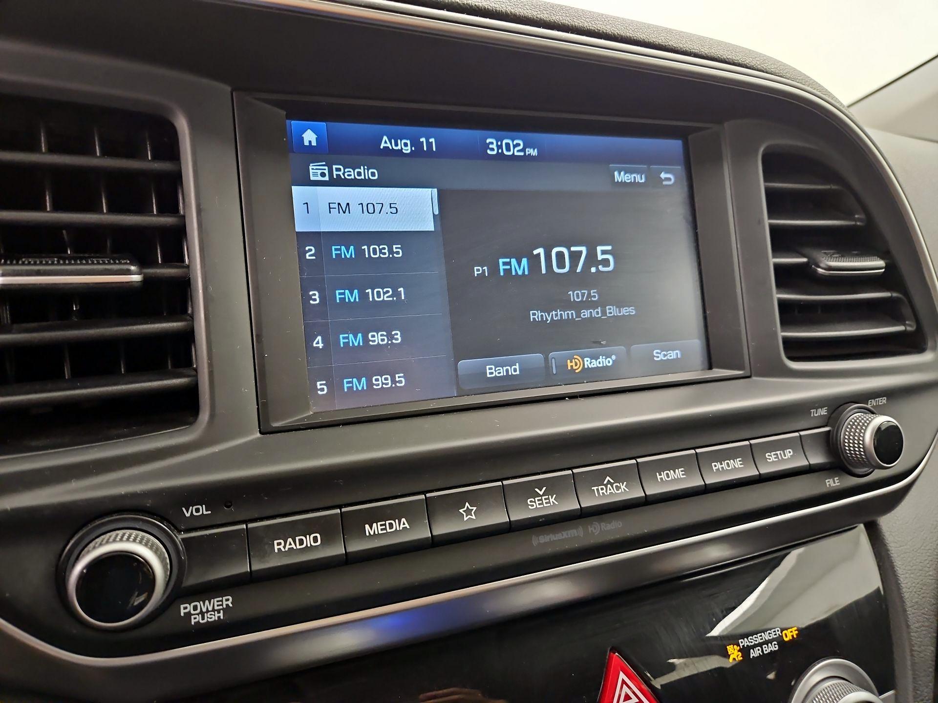Thumbnail: 2019 Hyundai Elantra - 15