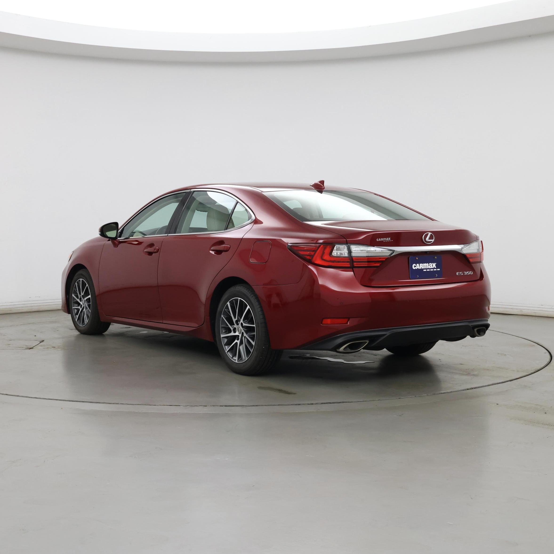 Thumbnail: 2017 Lexus ES - 2