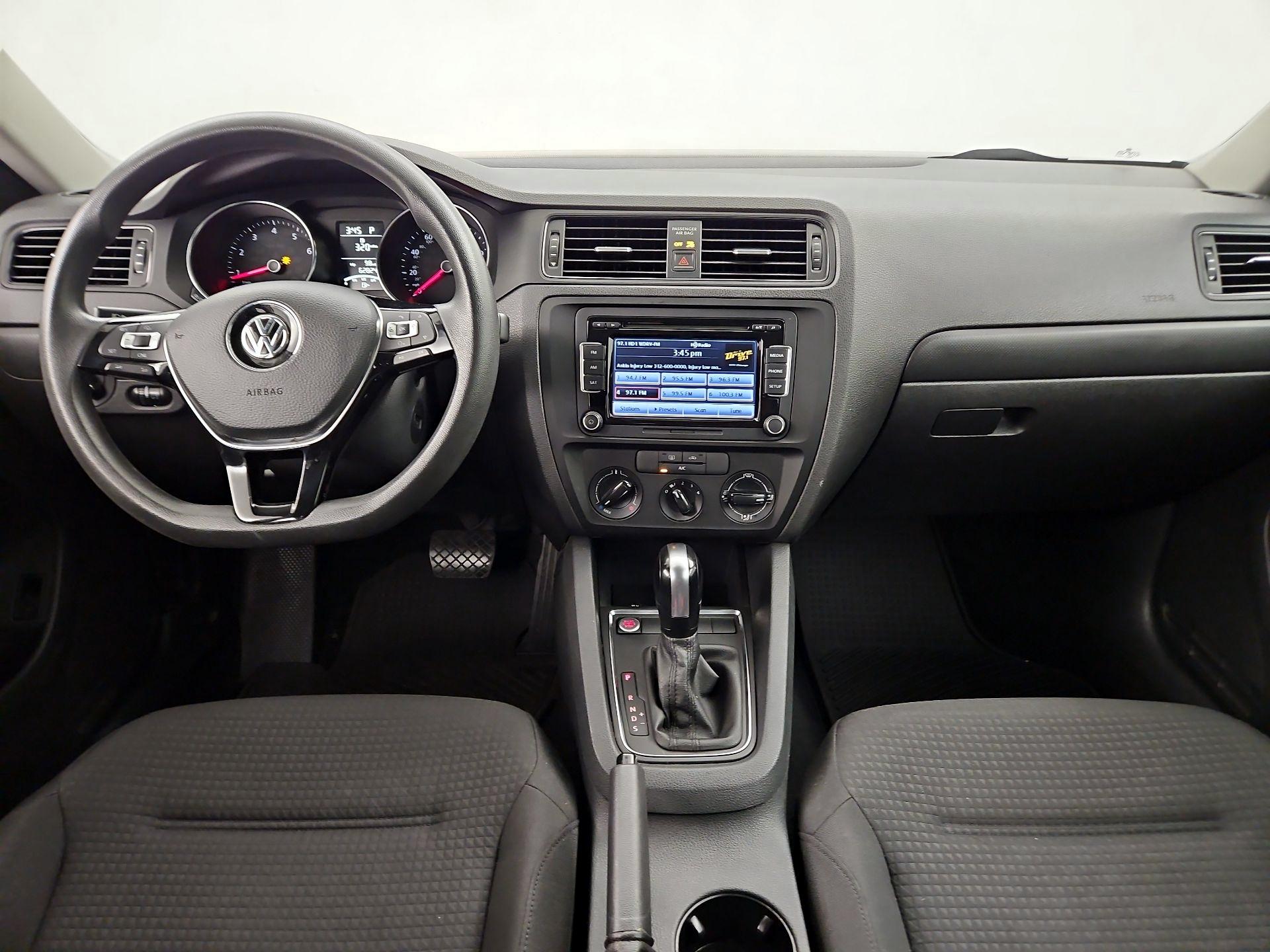 Thumbnail: 2015 Volkswagen Jetta - 9