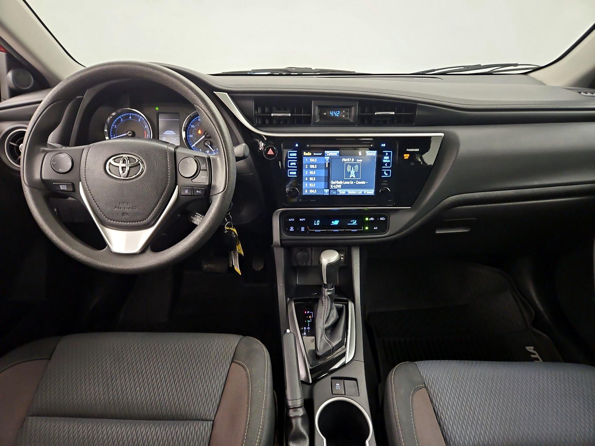 Thumbnail: 2017 Toyota Corolla - 9