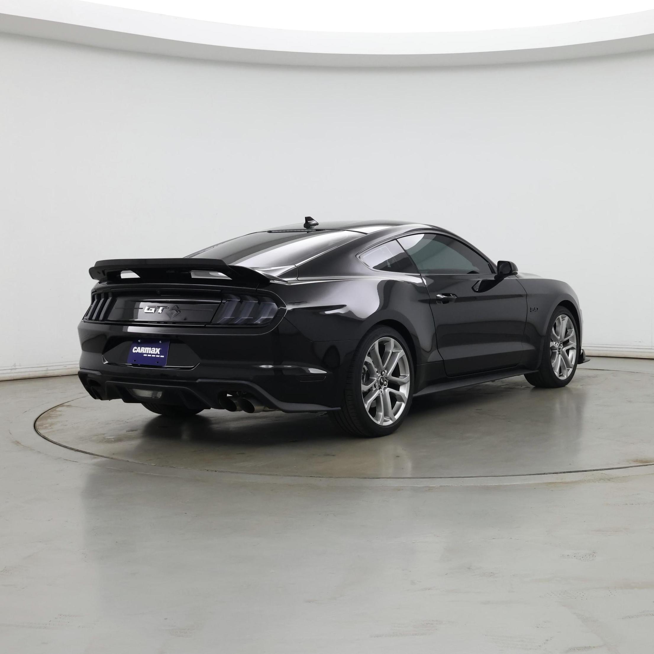 Thumbnail: 2022 Ford Mustang - 8