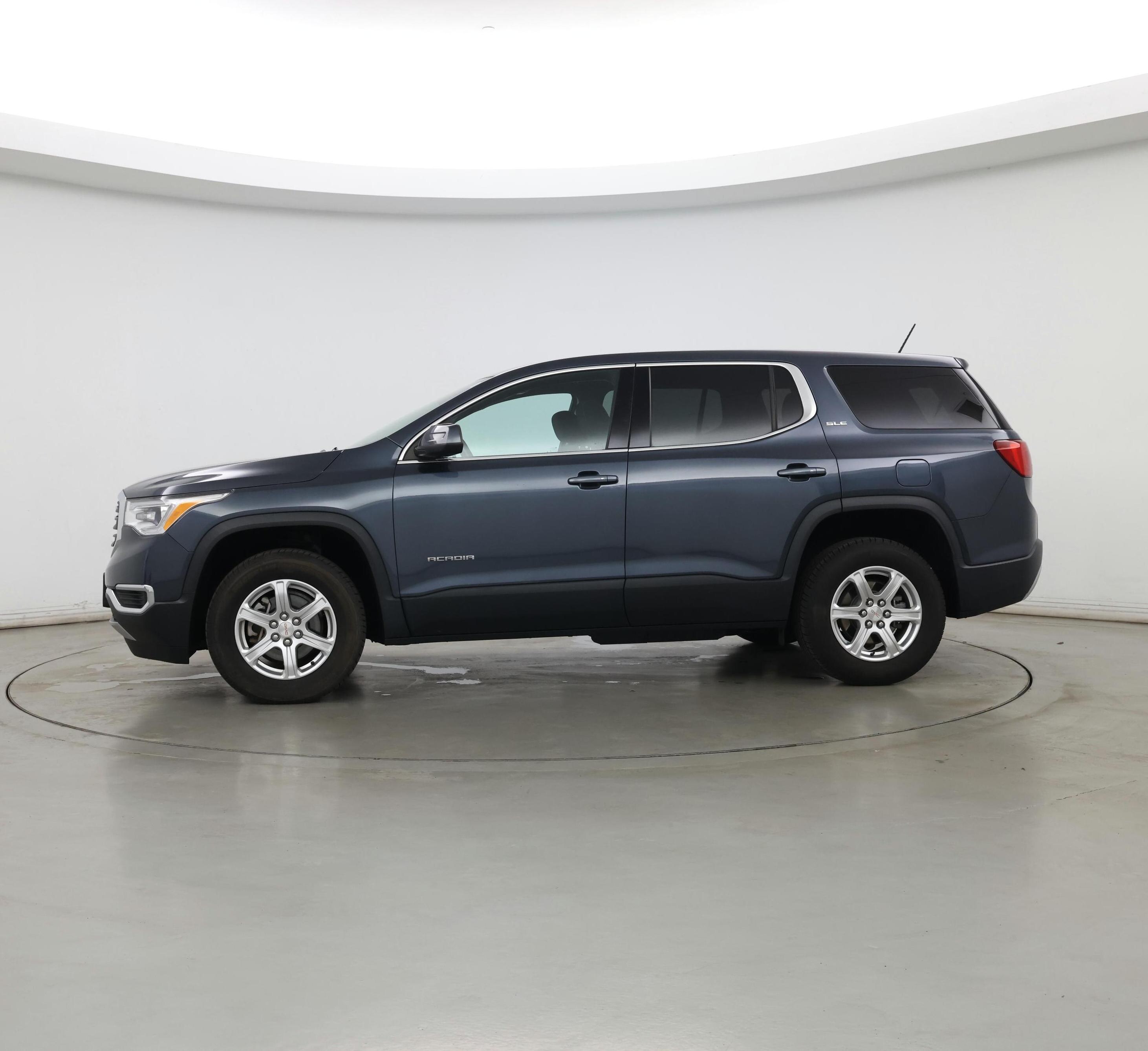 Thumbnail: 2019 GMC Acadia - 3