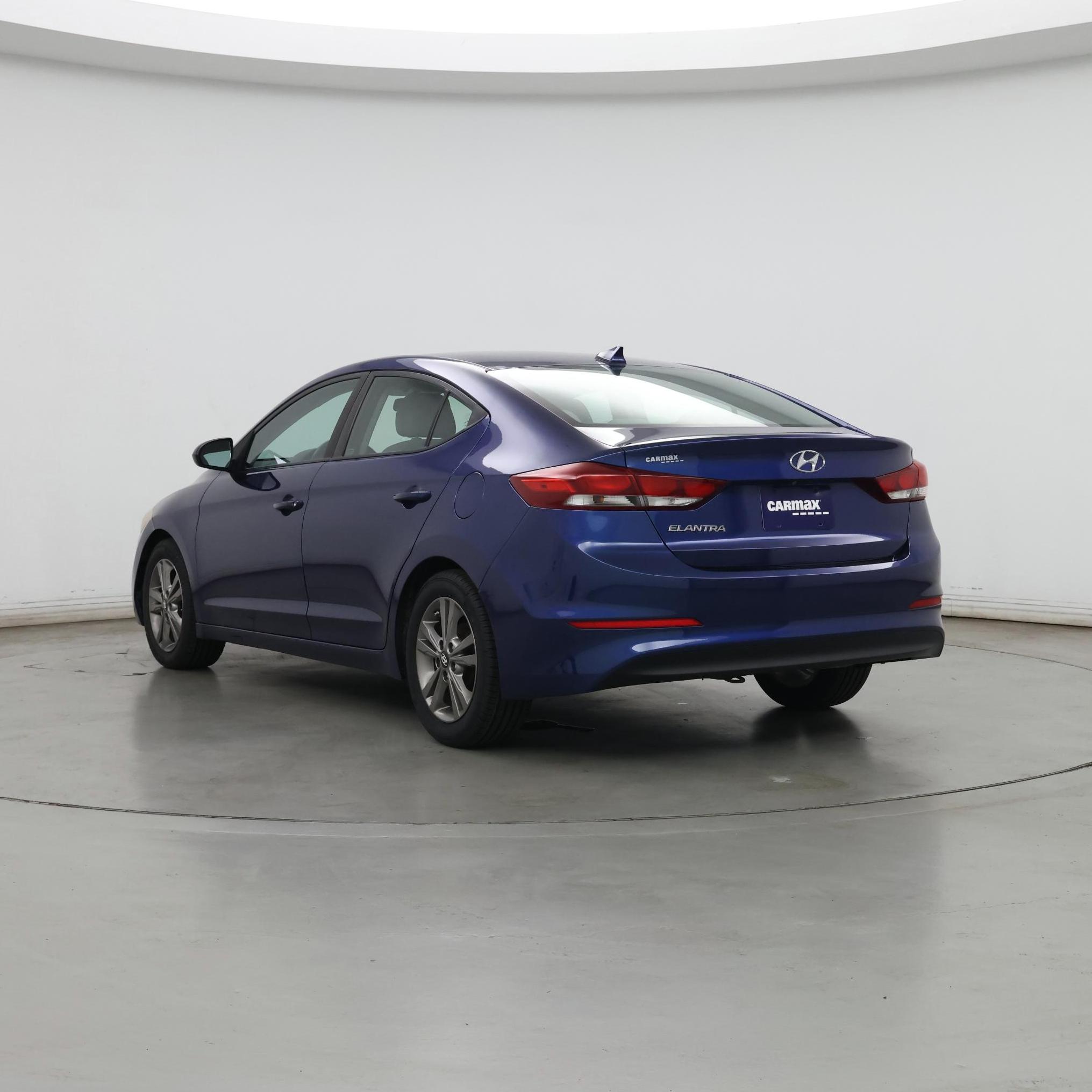 Thumbnail: 2017 Hyundai Elantra - 2