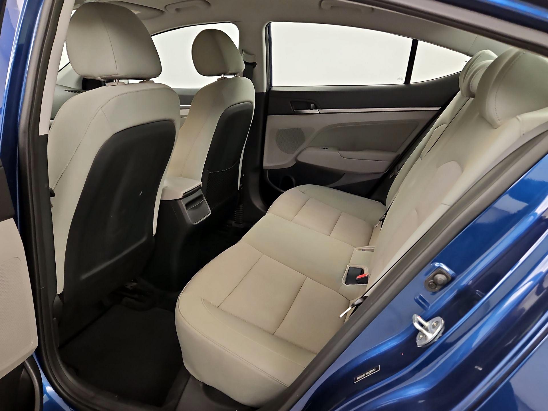 Thumbnail: 2017 Hyundai Elantra - 19