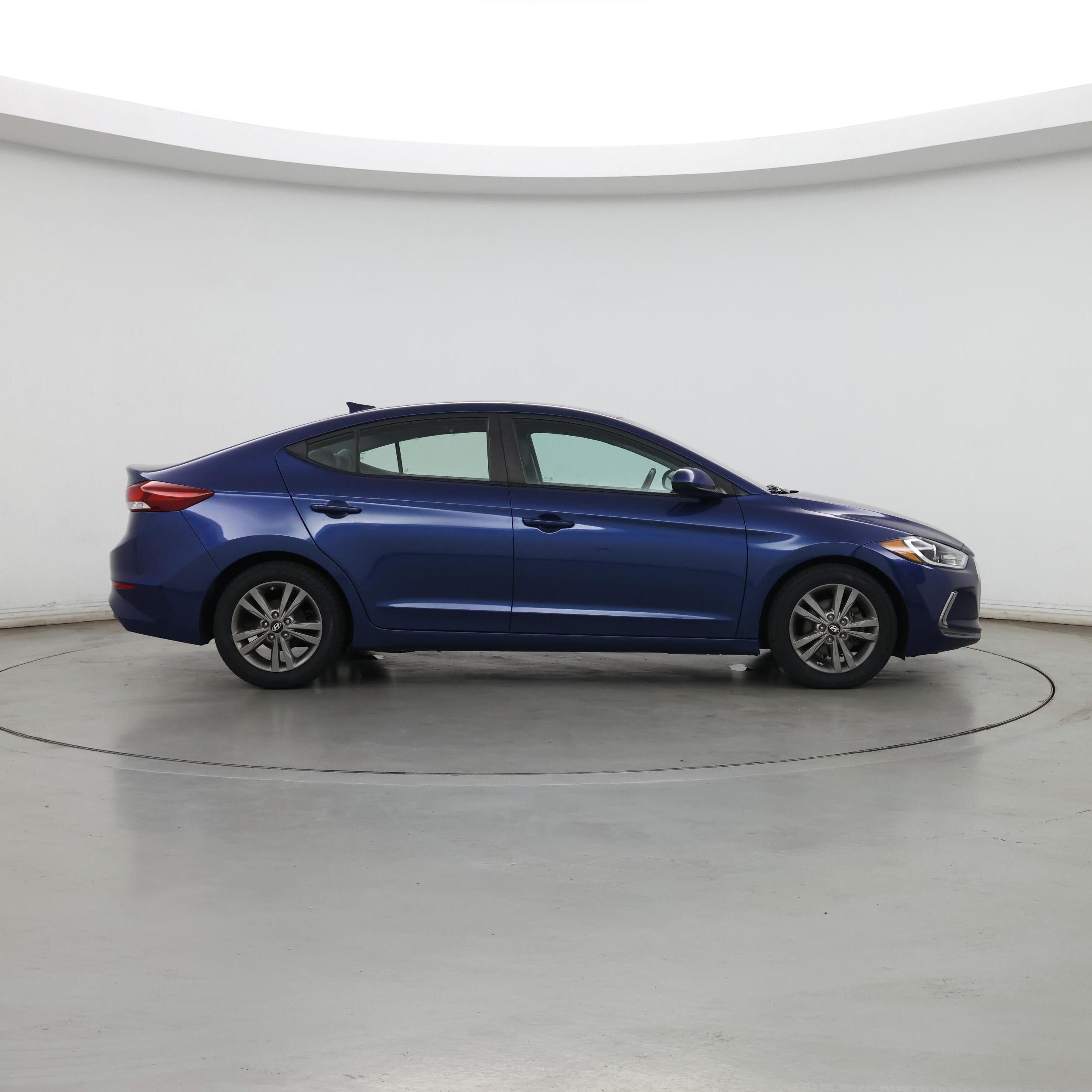 Thumbnail: 2017 Hyundai Elantra - 7