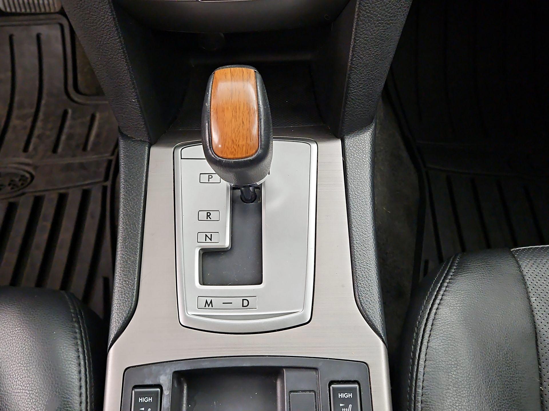 Thumbnail: 2014 Subaru Outback - 17