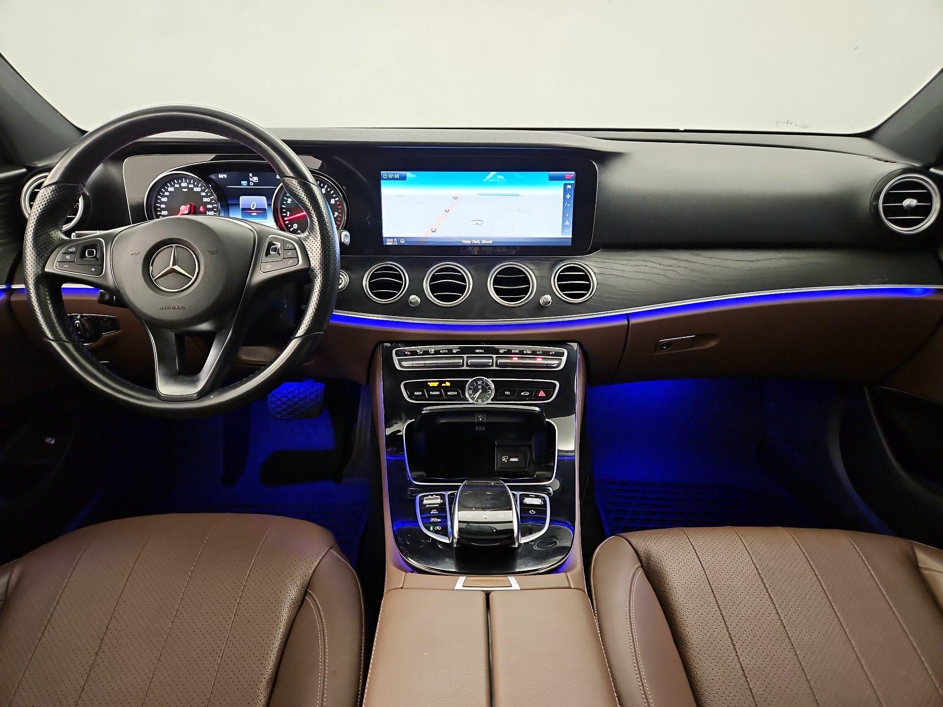 Thumbnail: 2017 Mercedes-Benz E-Class - 9
