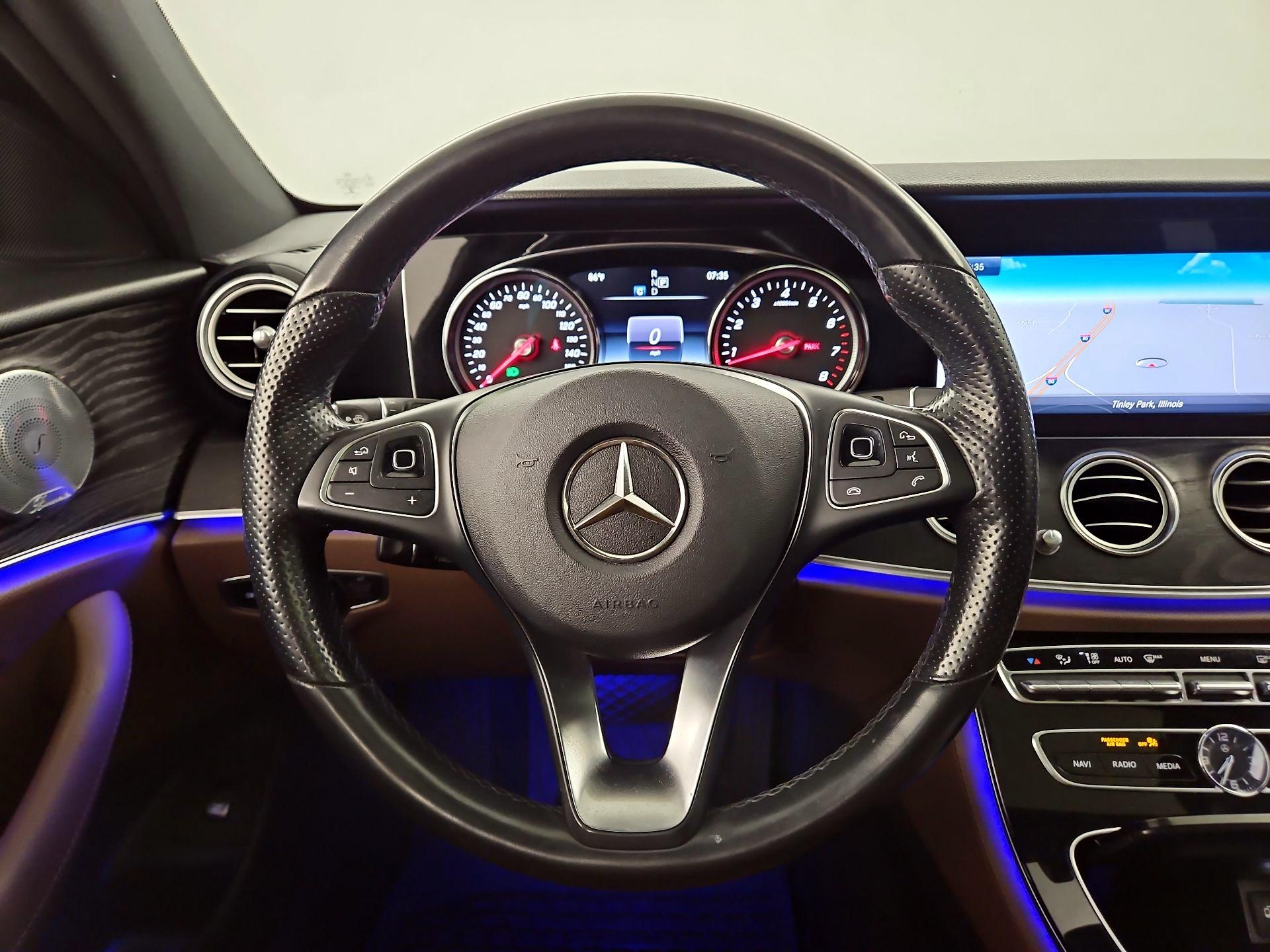 Thumbnail: 2017 Mercedes-Benz E-Class - 10