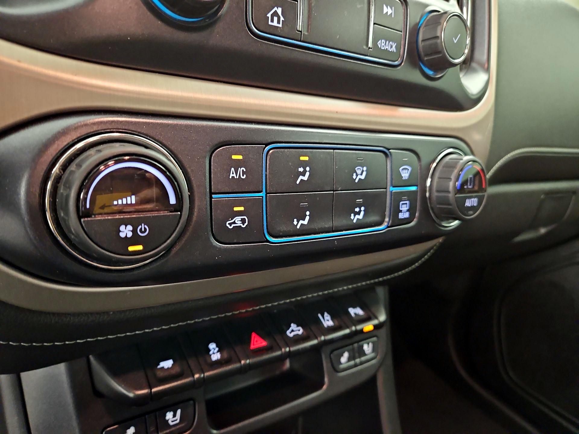 Thumbnail: 2019 GMC Canyon - 17