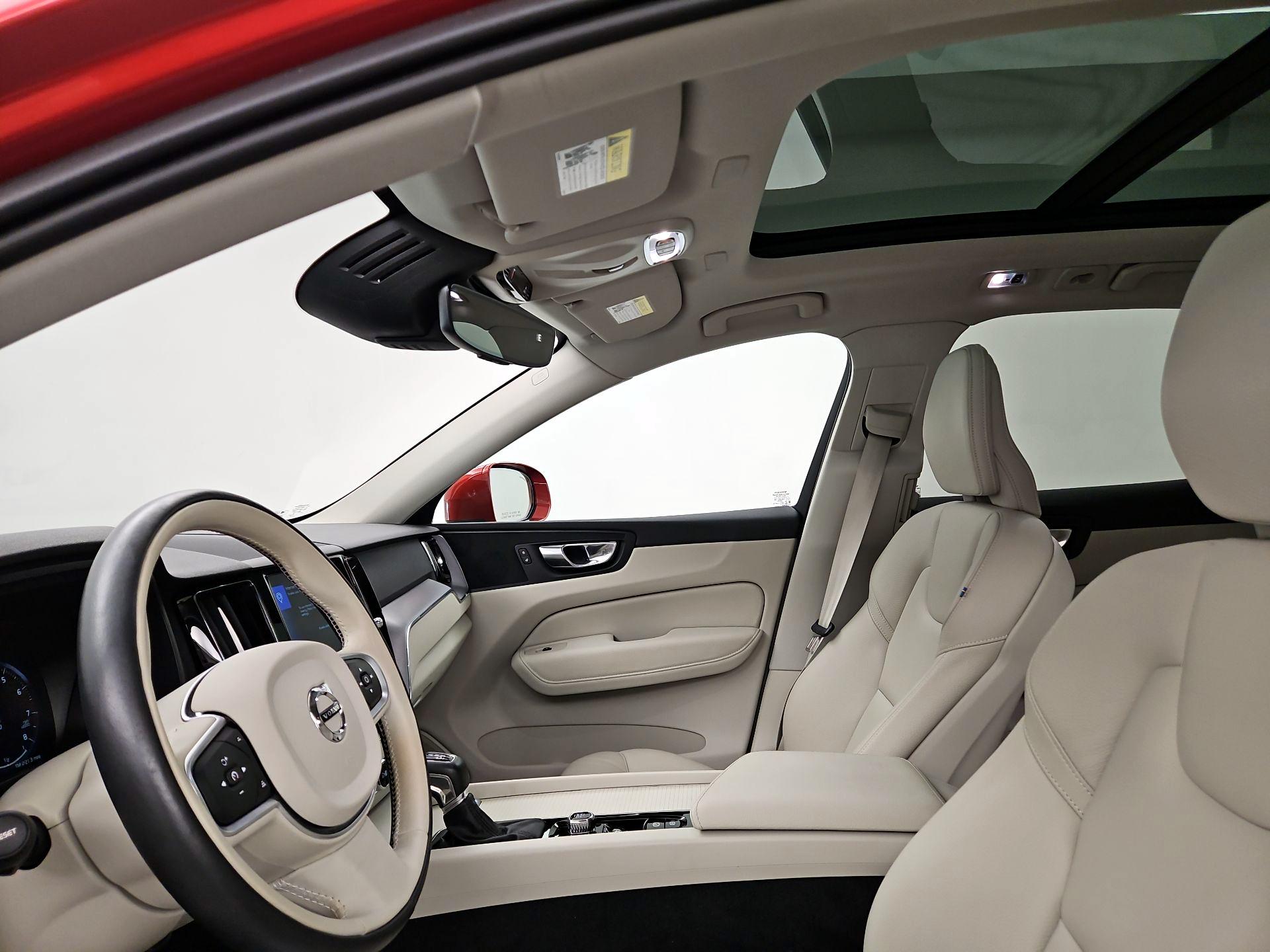 Thumbnail: 2020 Volvo XC60 - 19