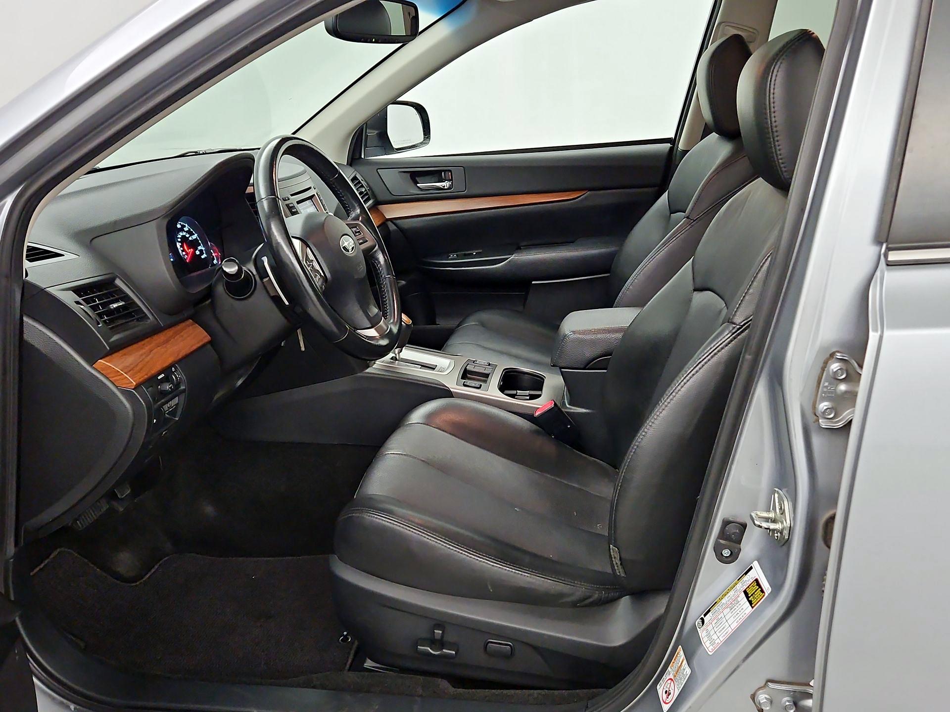 Thumbnail: 2013 Subaru Outback - 11