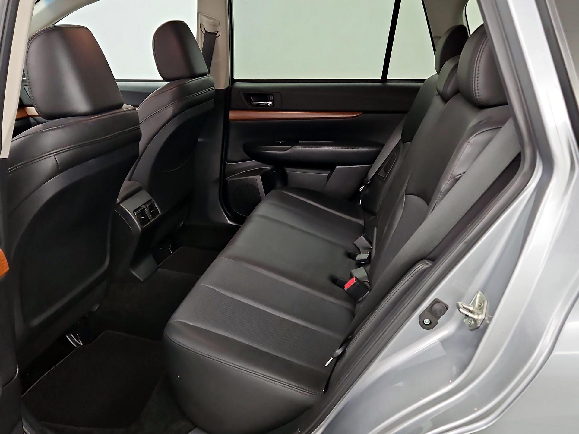 Thumbnail: 2013 Subaru Outback - 19