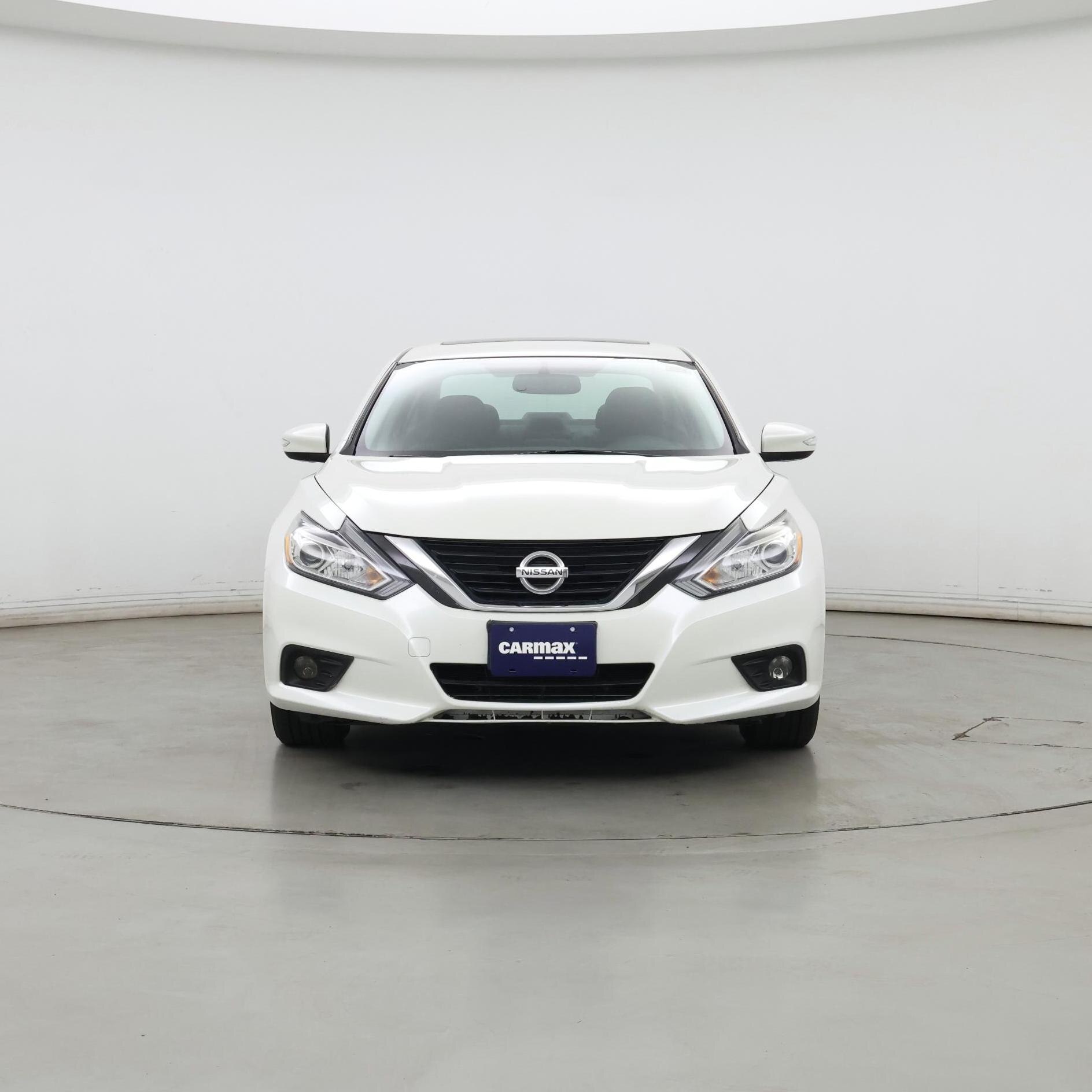 Thumbnail: 2016 Nissan Altima - 5