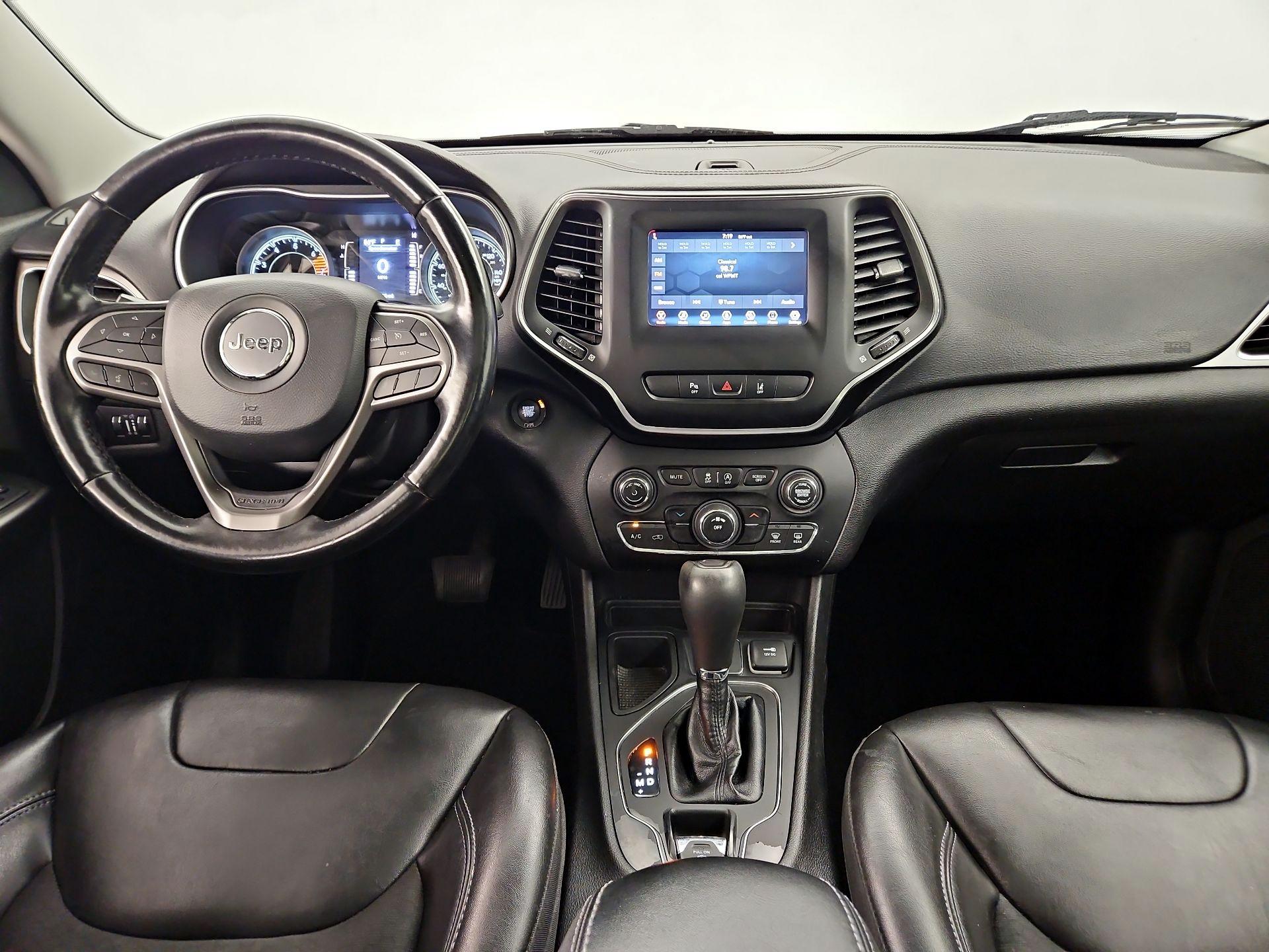 Thumbnail: 2021 Jeep Cherokee - 9