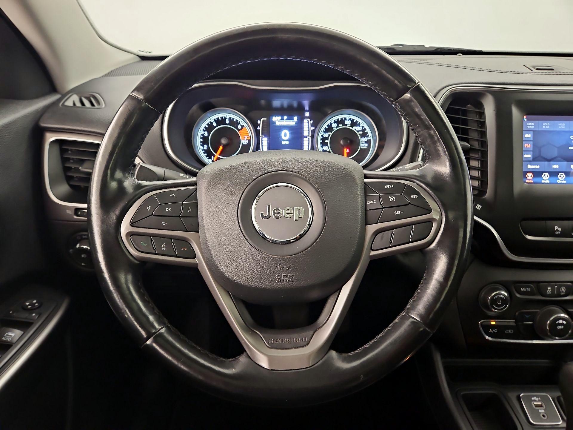 Thumbnail: 2021 Jeep Cherokee - 10