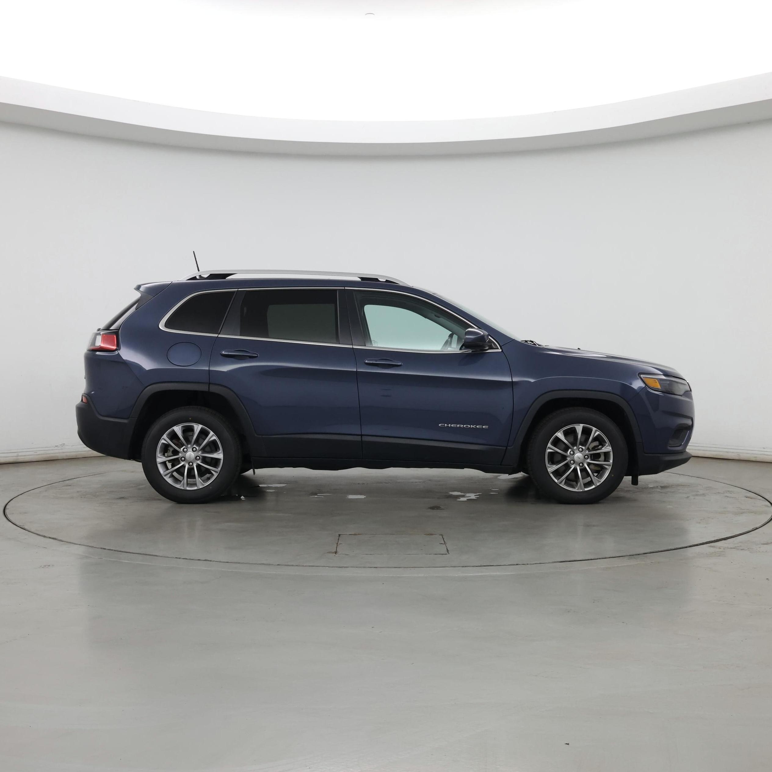 Thumbnail: 2021 Jeep Cherokee - 7