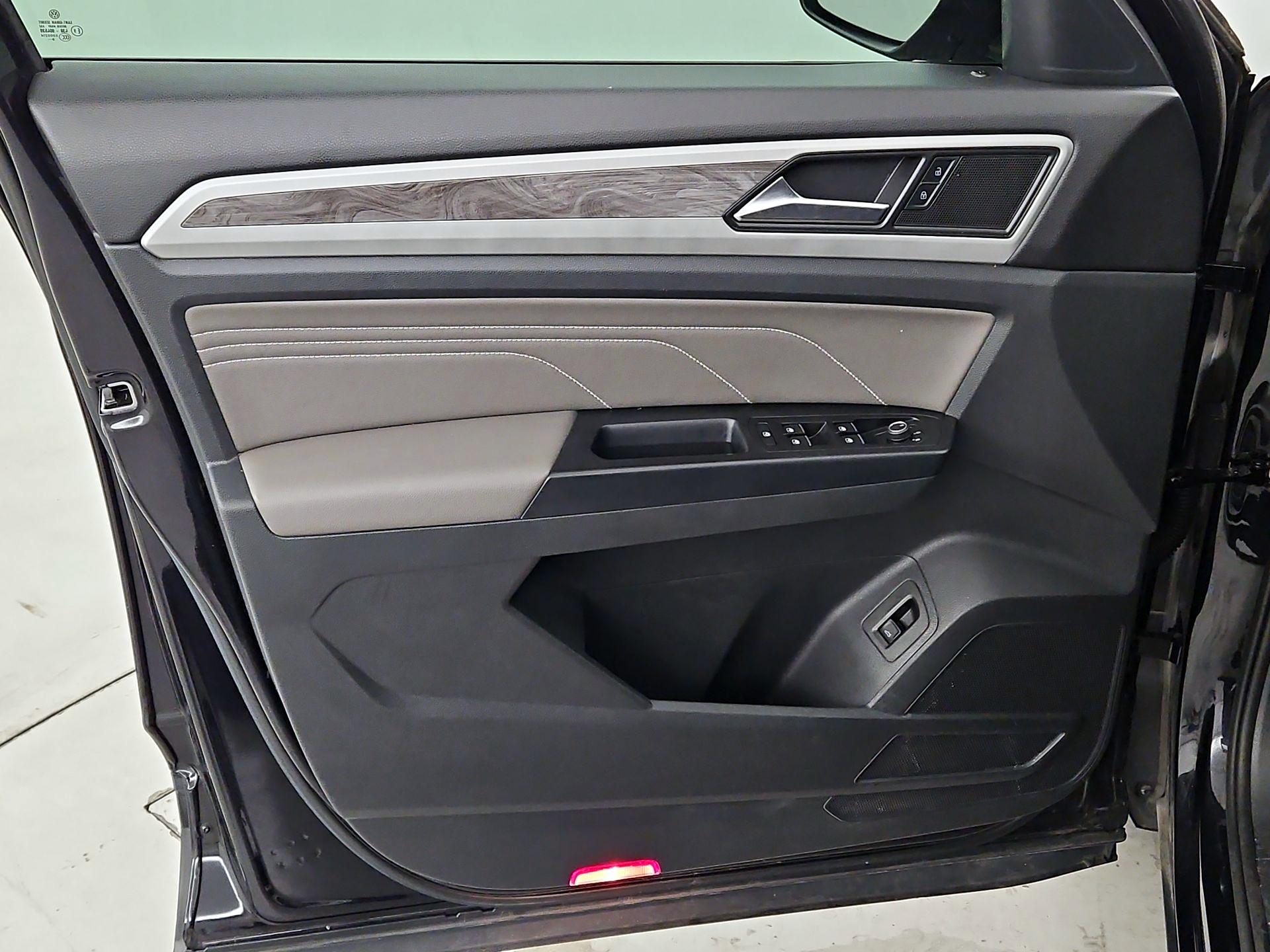 Thumbnail: 2021 Volkswagen Atlas - 12