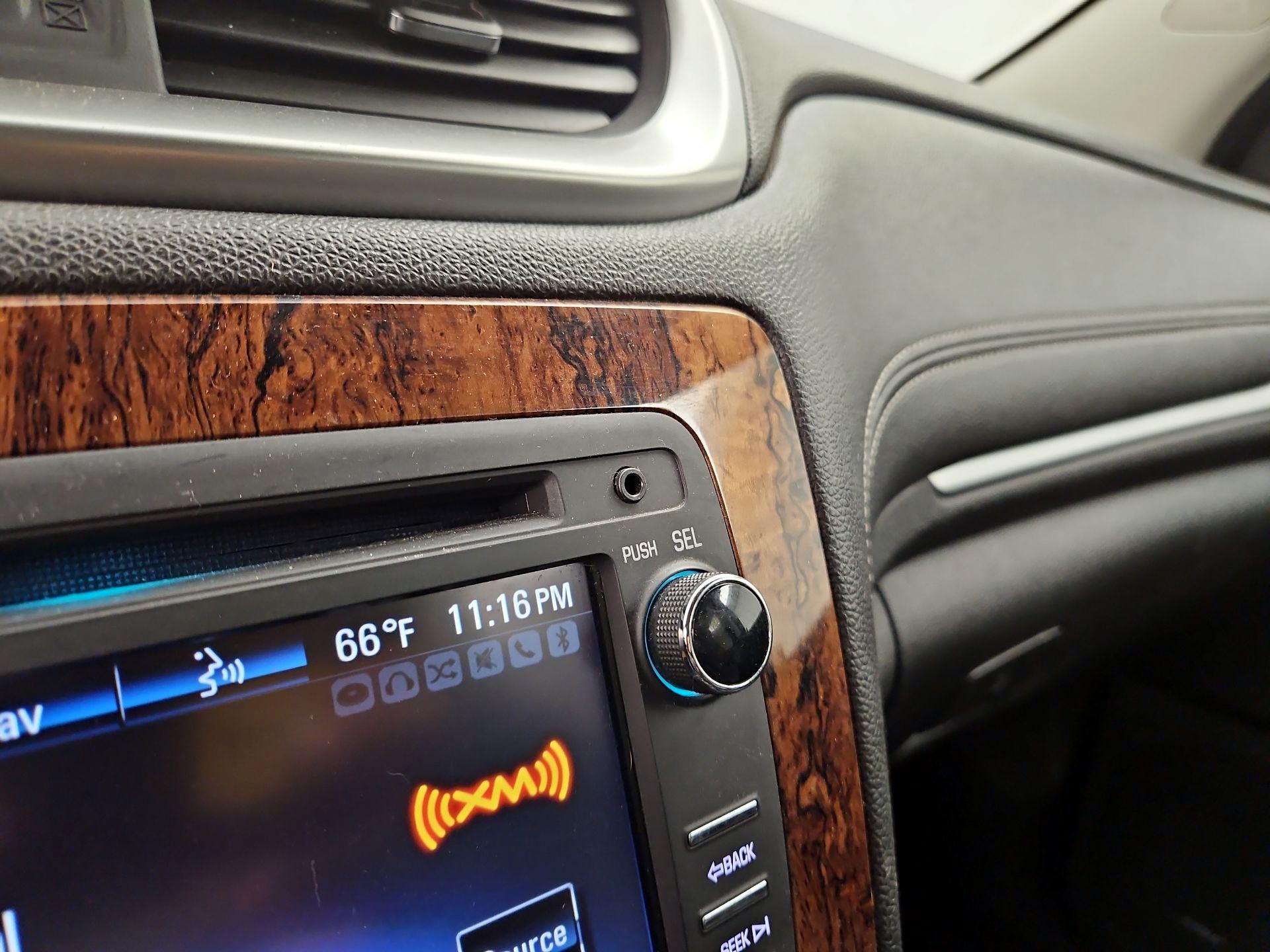 Thumbnail: 2014 Chevrolet Traverse - 18