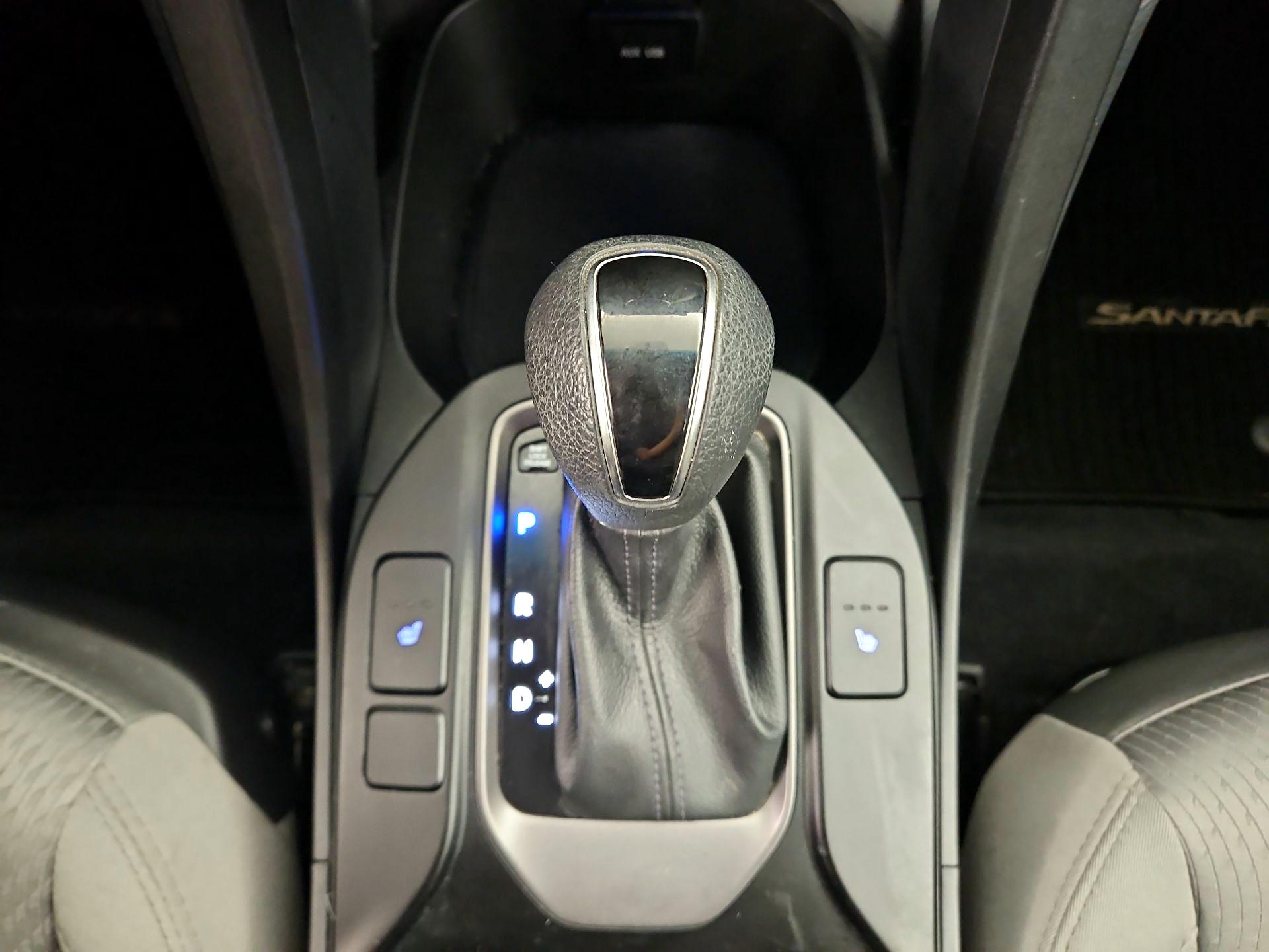 Thumbnail: 2016 Hyundai Santa Fe - 17