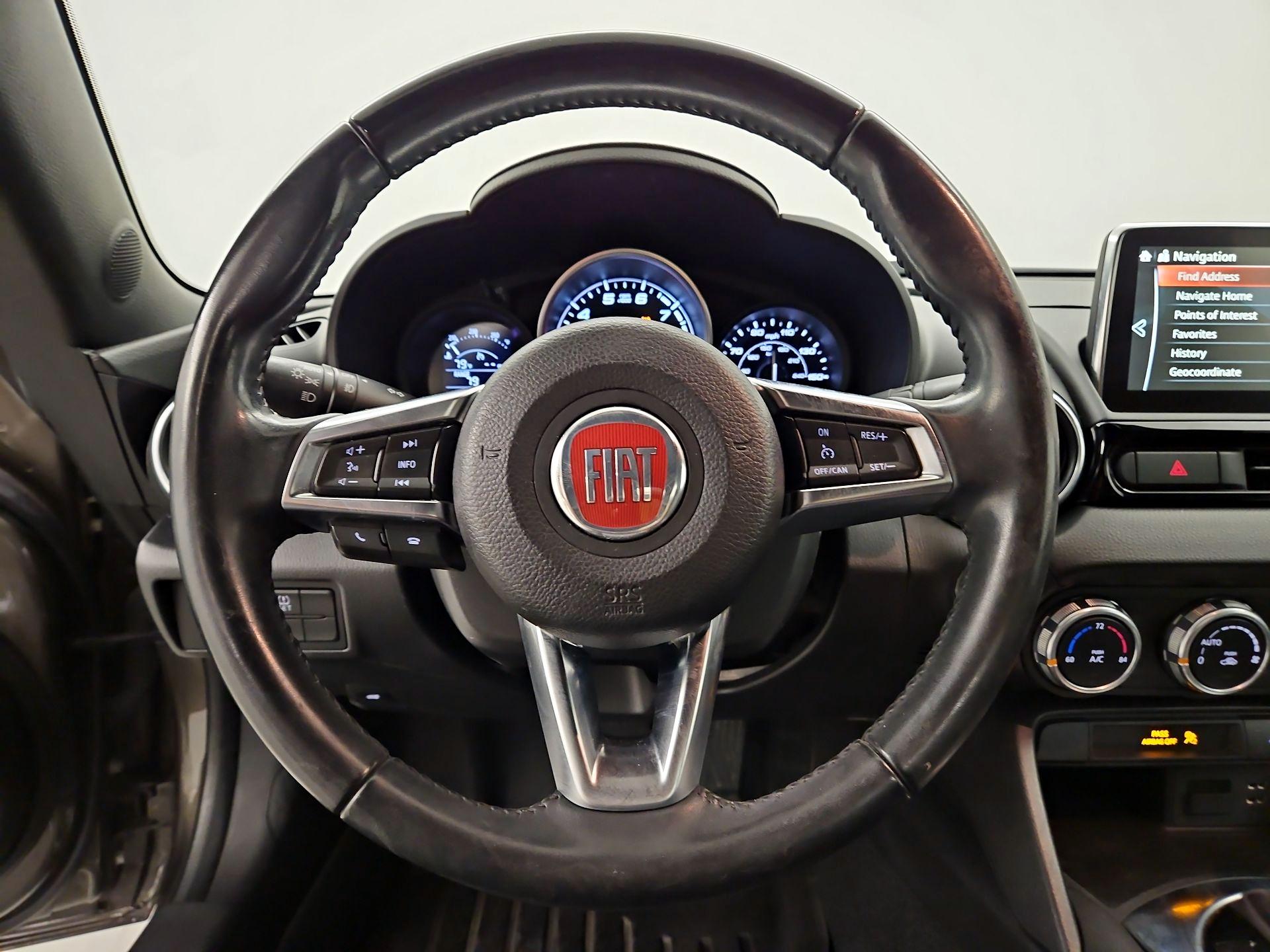 Thumbnail: 2017 Fiat 124 Spider - 10