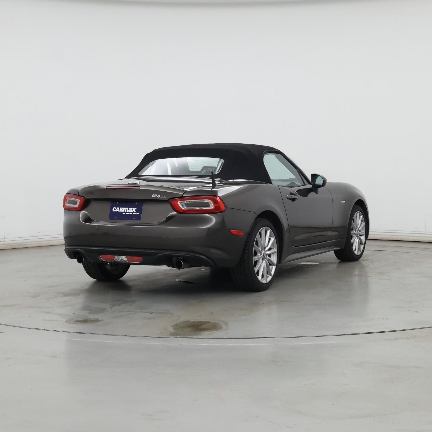 Thumbnail: 2017 Fiat 124 Spider - 8