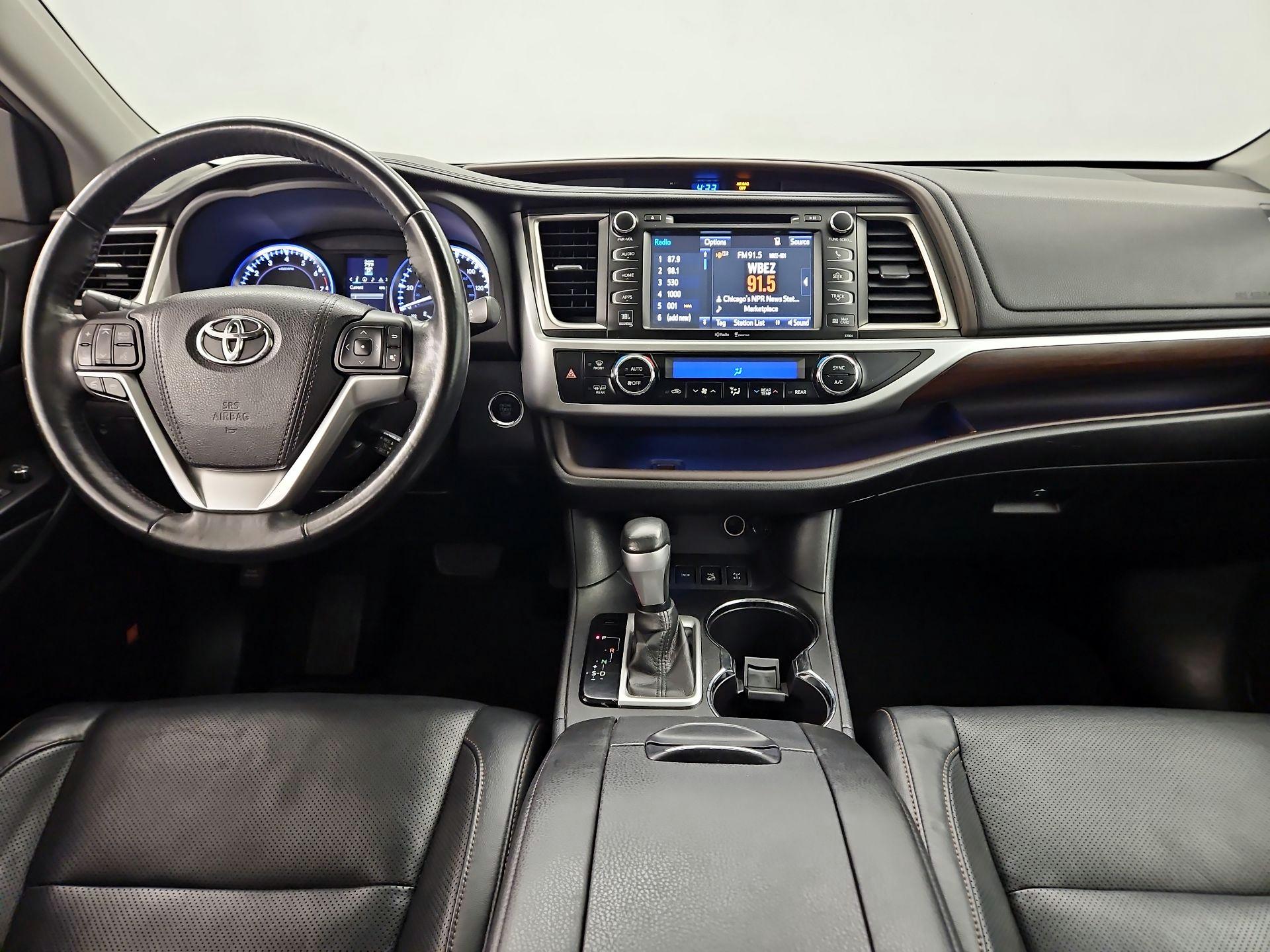 Thumbnail: 2015 Toyota Highlander - 9