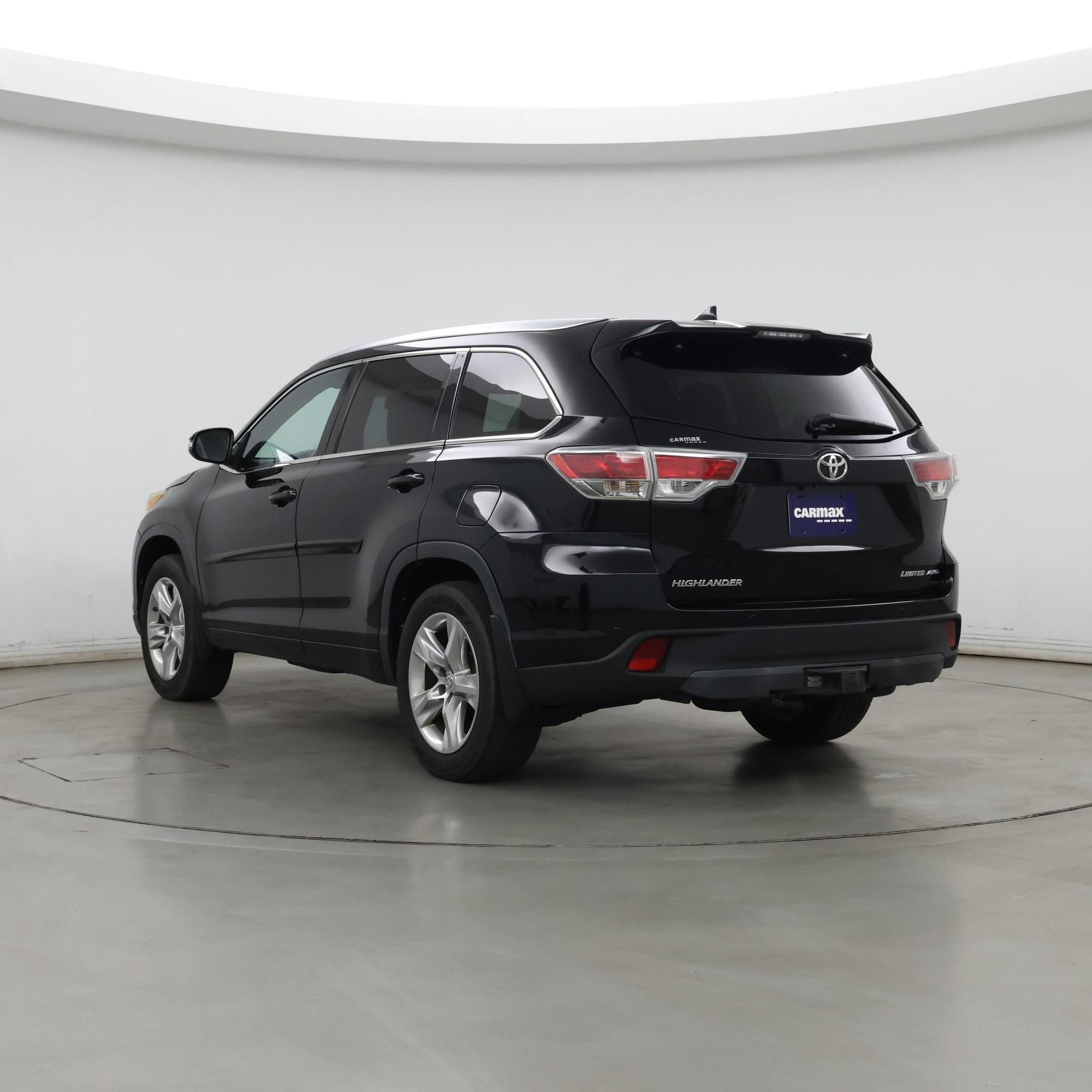 Thumbnail: 2015 Toyota Highlander - 2