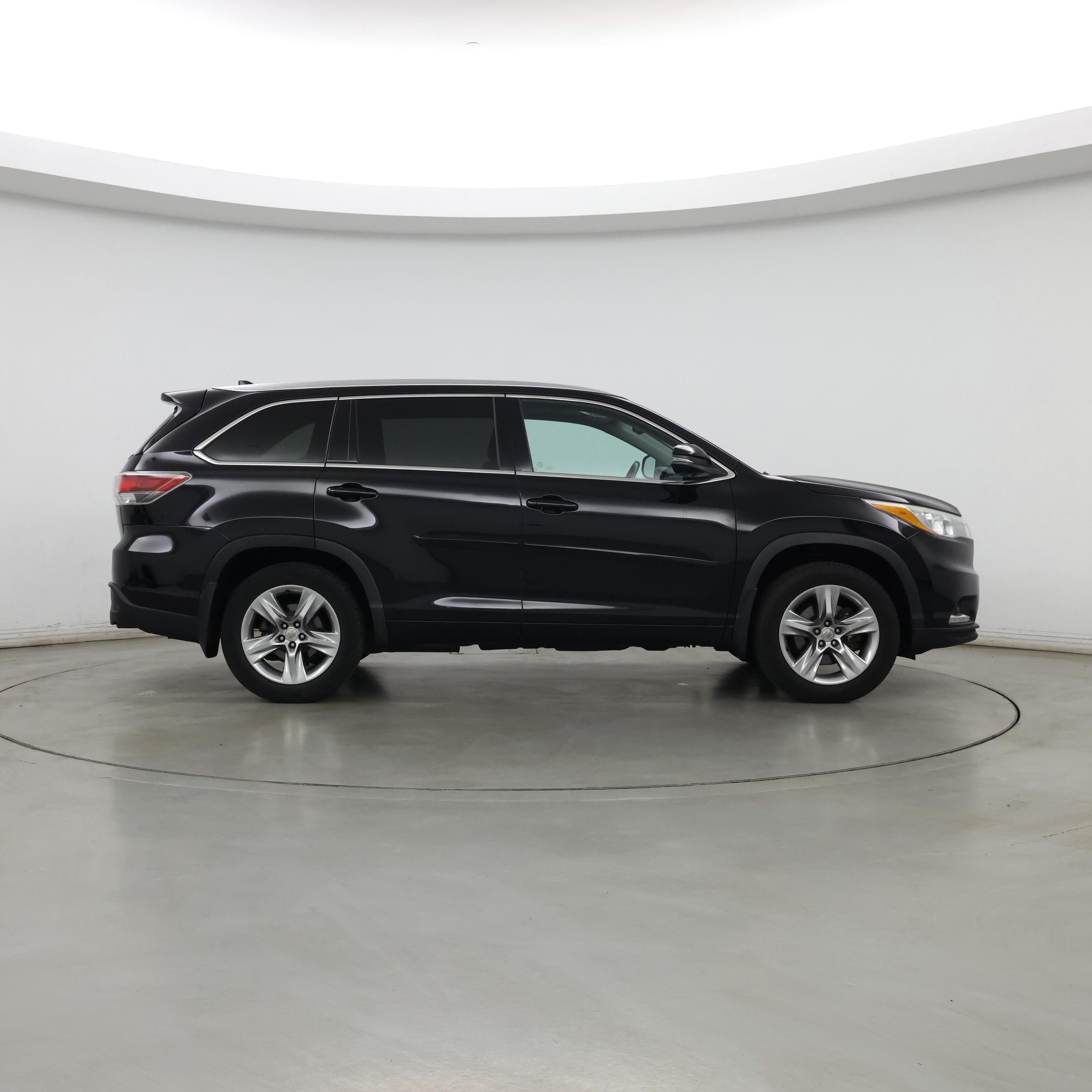 Thumbnail: 2015 Toyota Highlander - 7