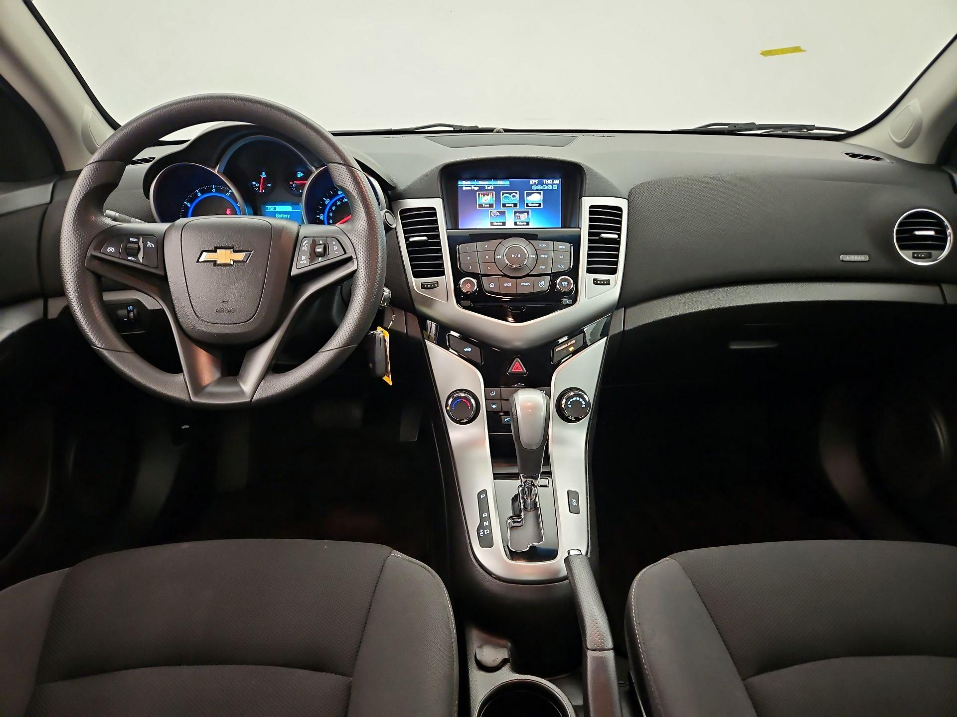 Thumbnail: 2016 Chevrolet Cruze - 9
