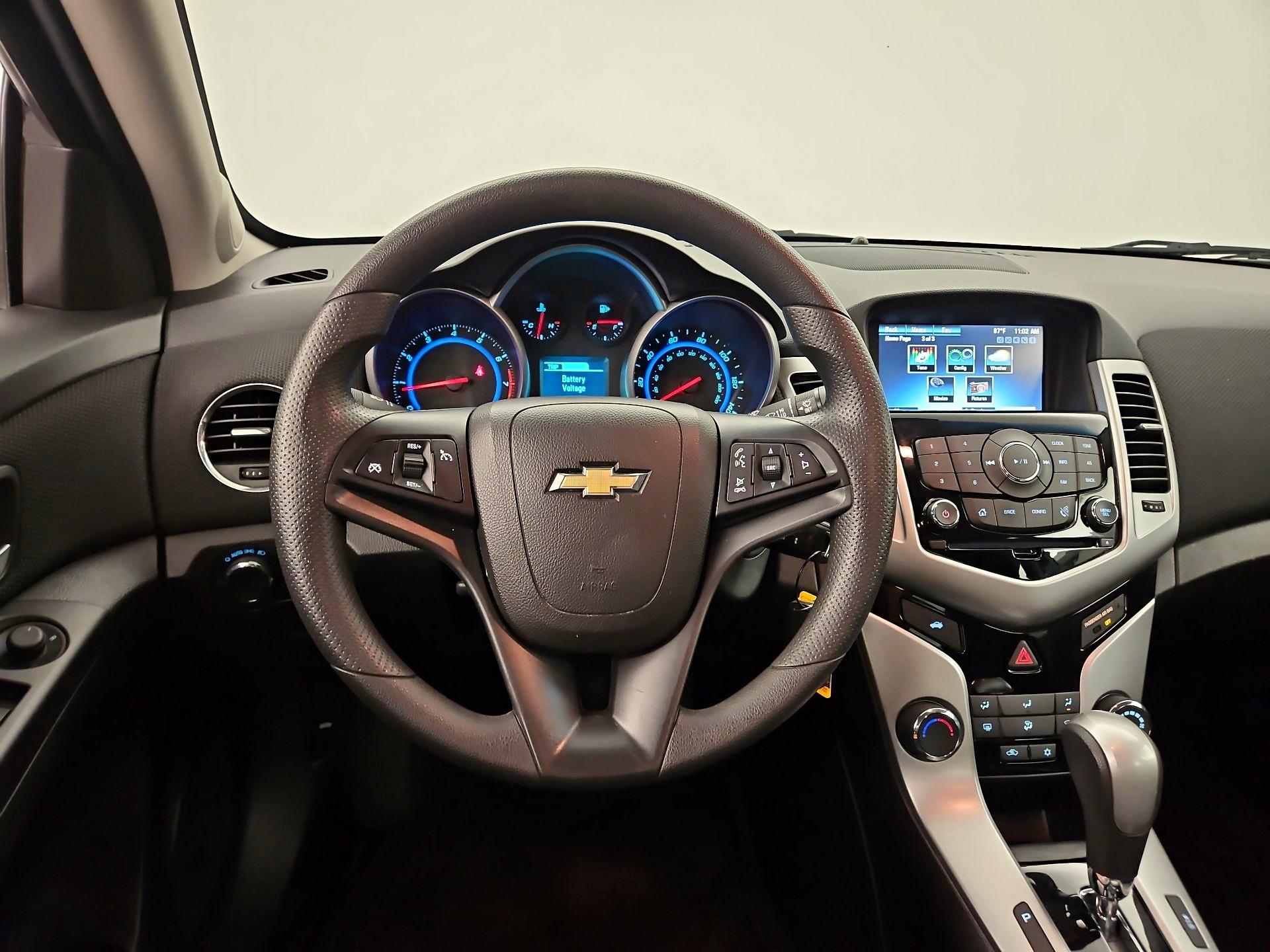 Thumbnail: 2016 Chevrolet Cruze - 10