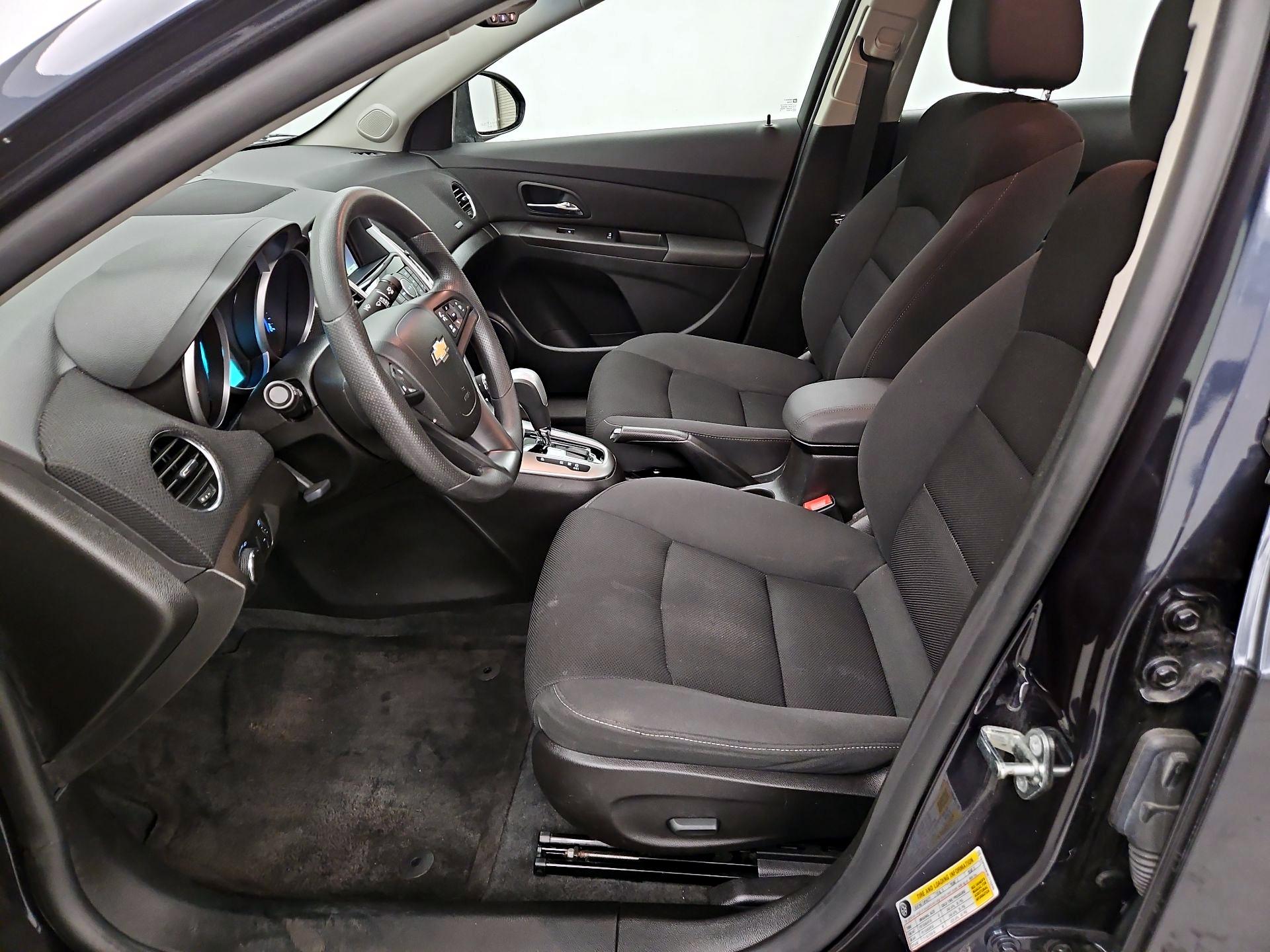 Thumbnail: 2016 Chevrolet Cruze - 11
