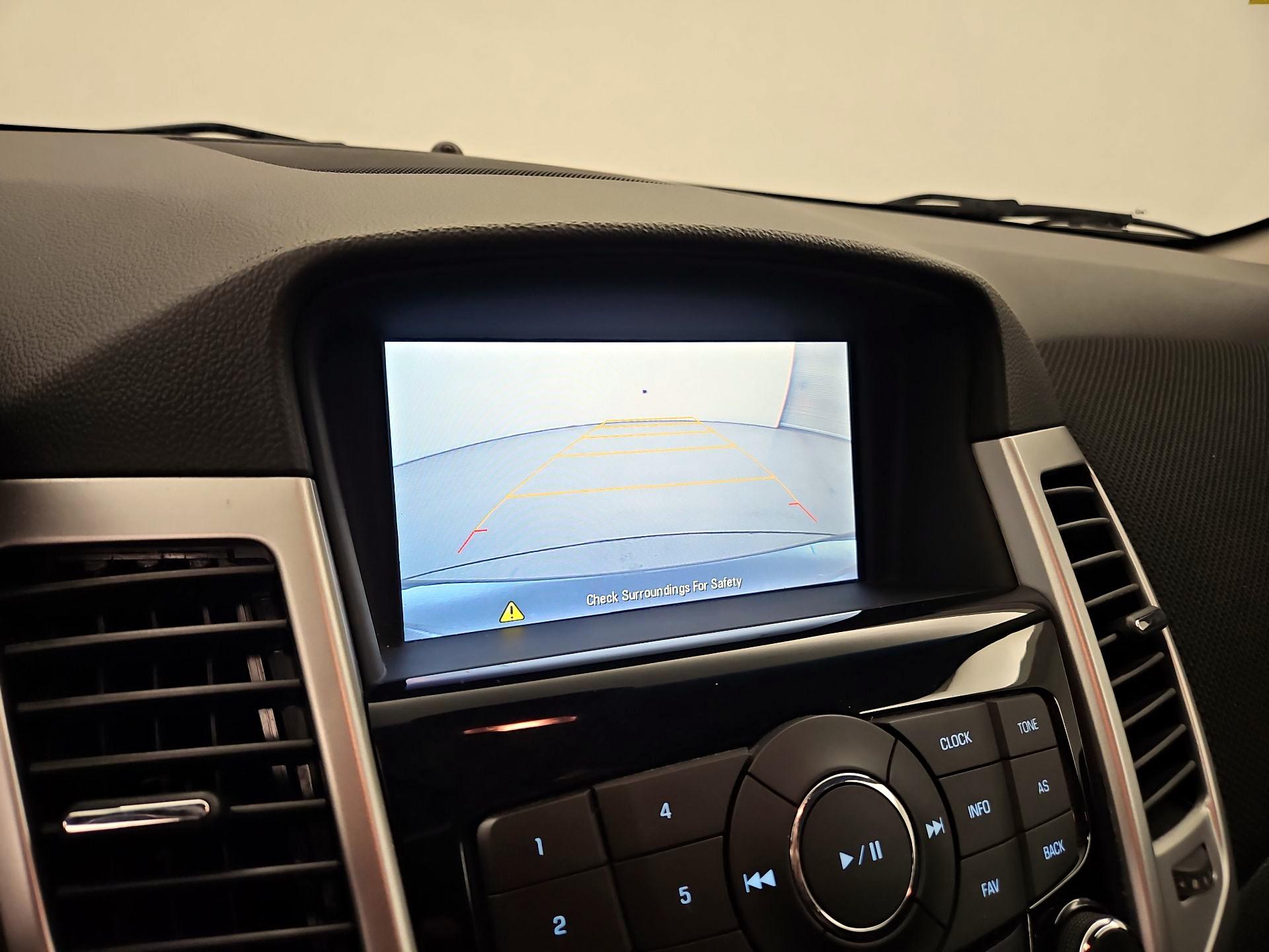 Thumbnail: 2016 Chevrolet Cruze - 14