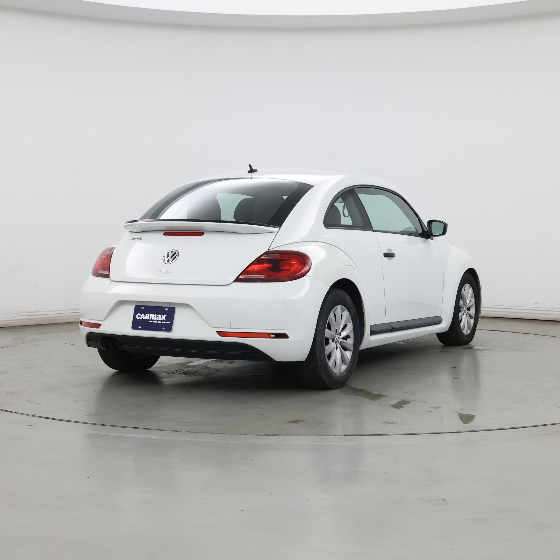 Thumbnail: 2017 Volkswagen Beetle - 8