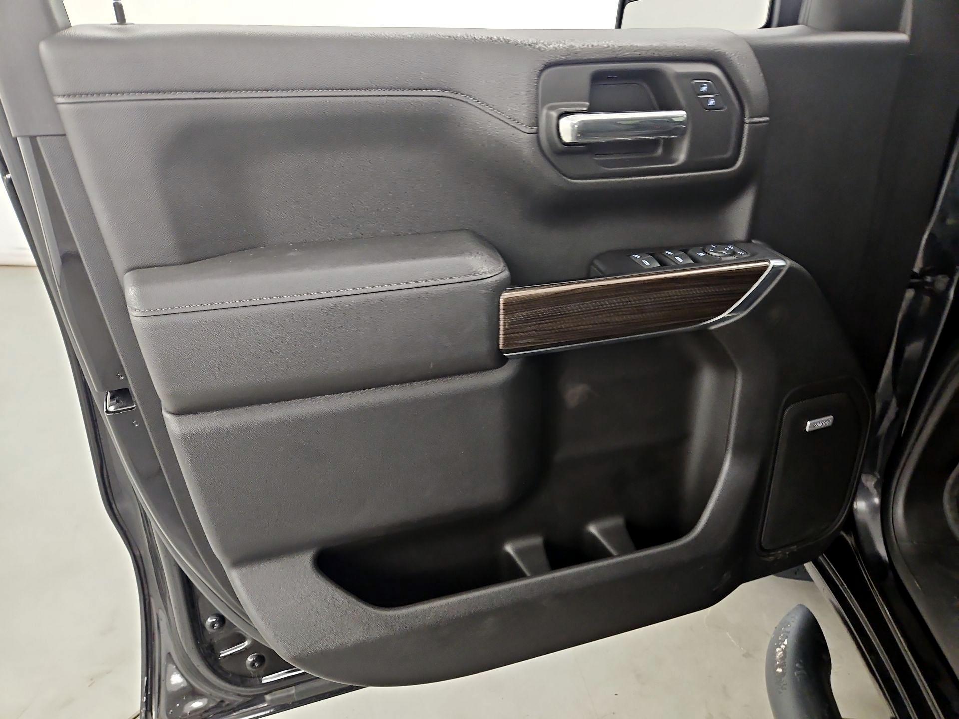 Thumbnail: 2019 Chevrolet Silverado 1500 - 12