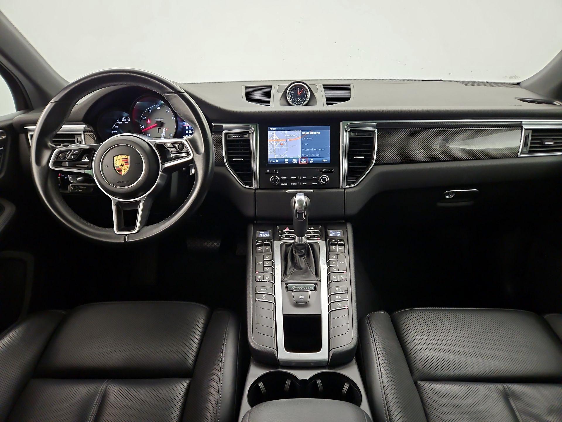 Thumbnail: 2017 Porsche Macan - 9