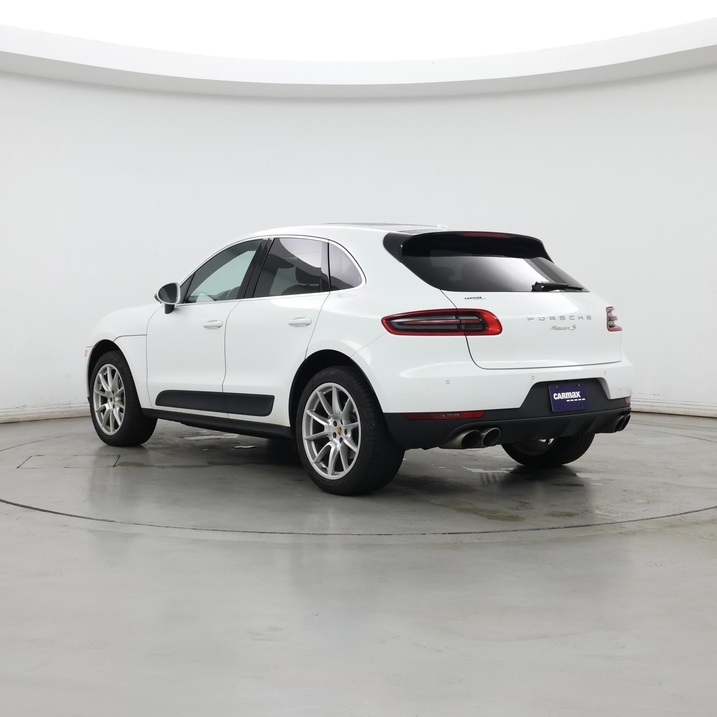 Thumbnail: 2017 Porsche Macan - 2