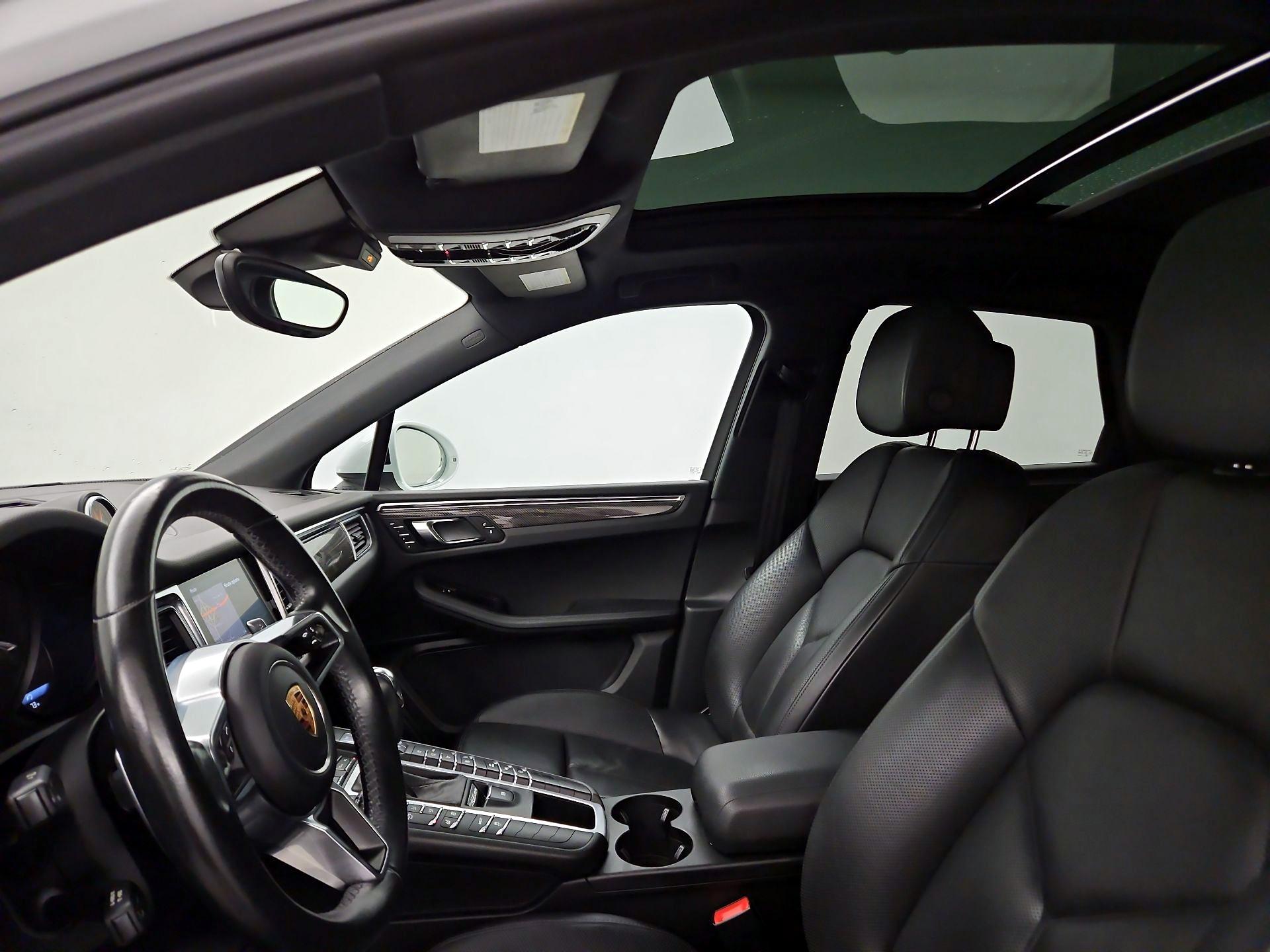 Thumbnail: 2017 Porsche Macan - 20