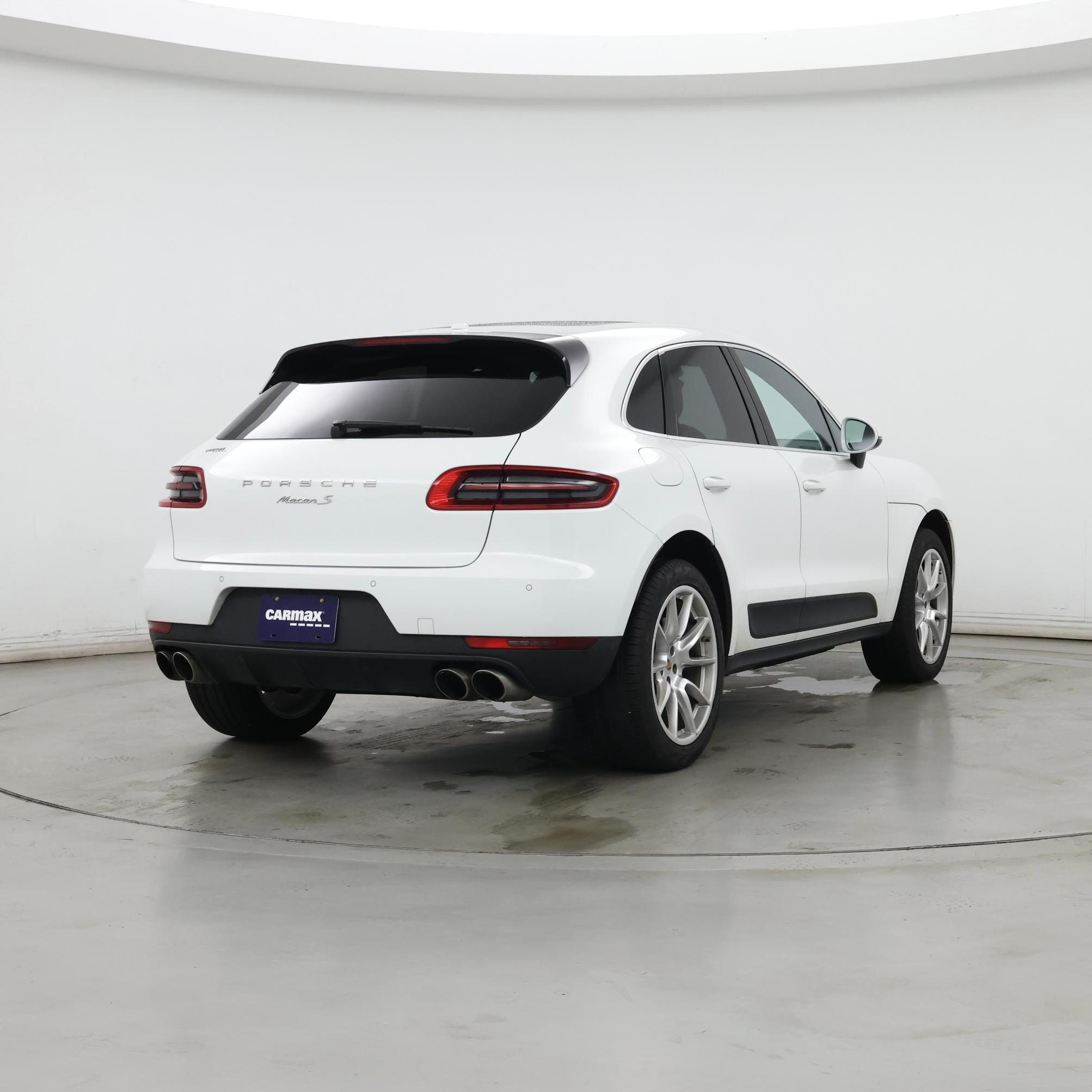 Thumbnail: 2017 Porsche Macan - 8