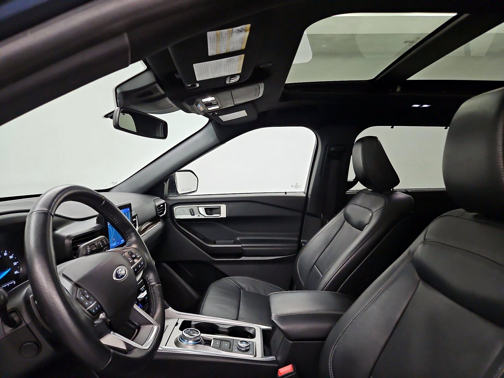 Thumbnail: 2020 Ford Explorer - 20