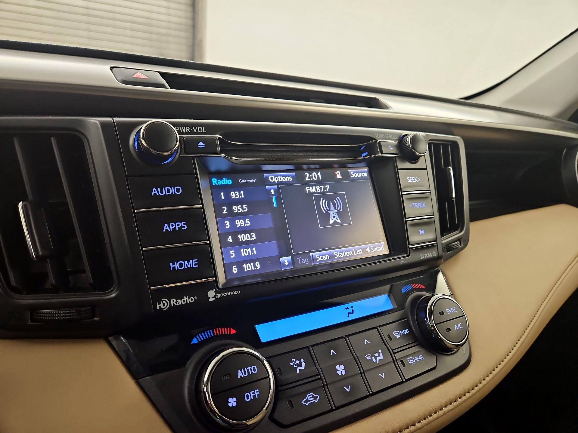 Thumbnail: 2016 Toyota RAV4 - 13