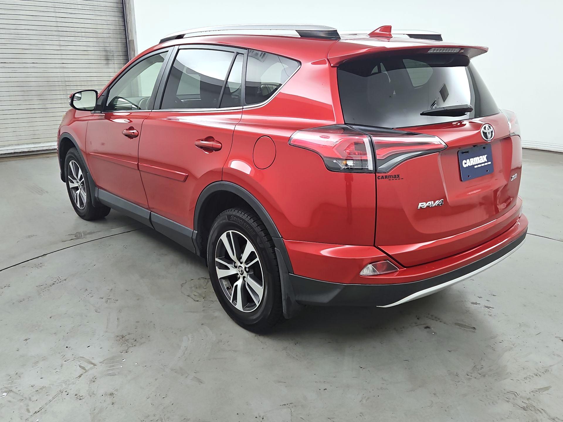 Thumbnail: 2016 Toyota RAV4 - 7