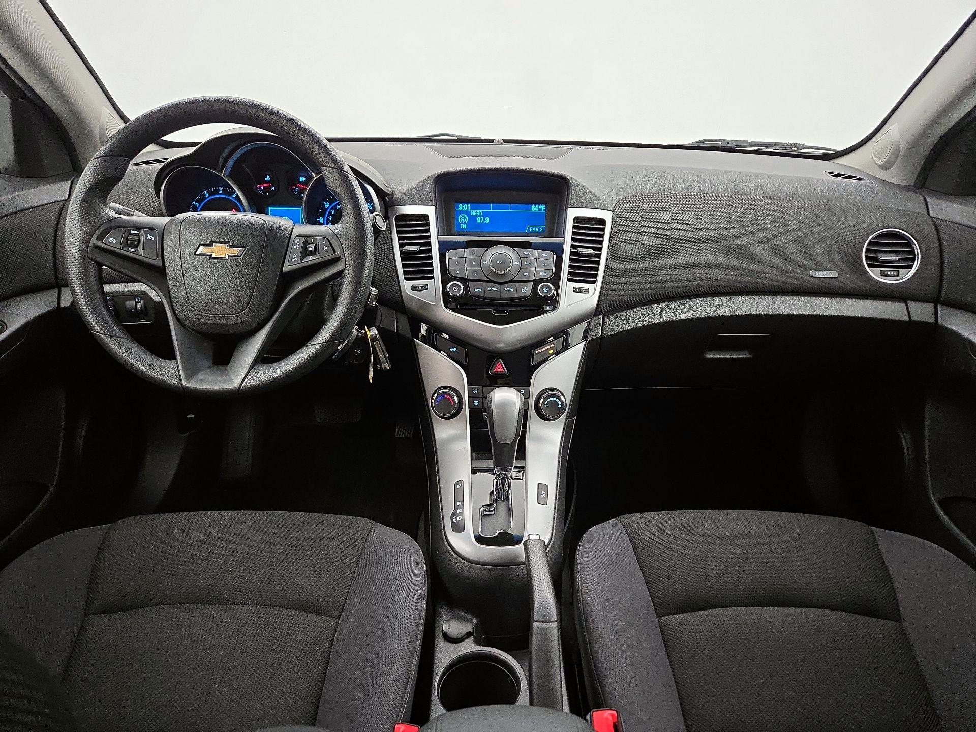 Thumbnail: 2015 Chevrolet Cruze - 9