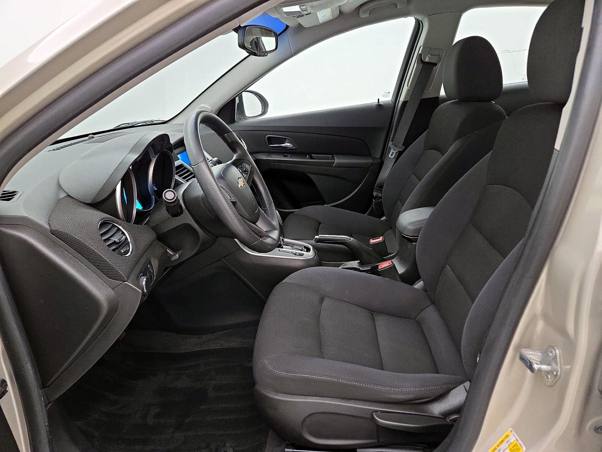 Thumbnail: 2015 Chevrolet Cruze - 11
