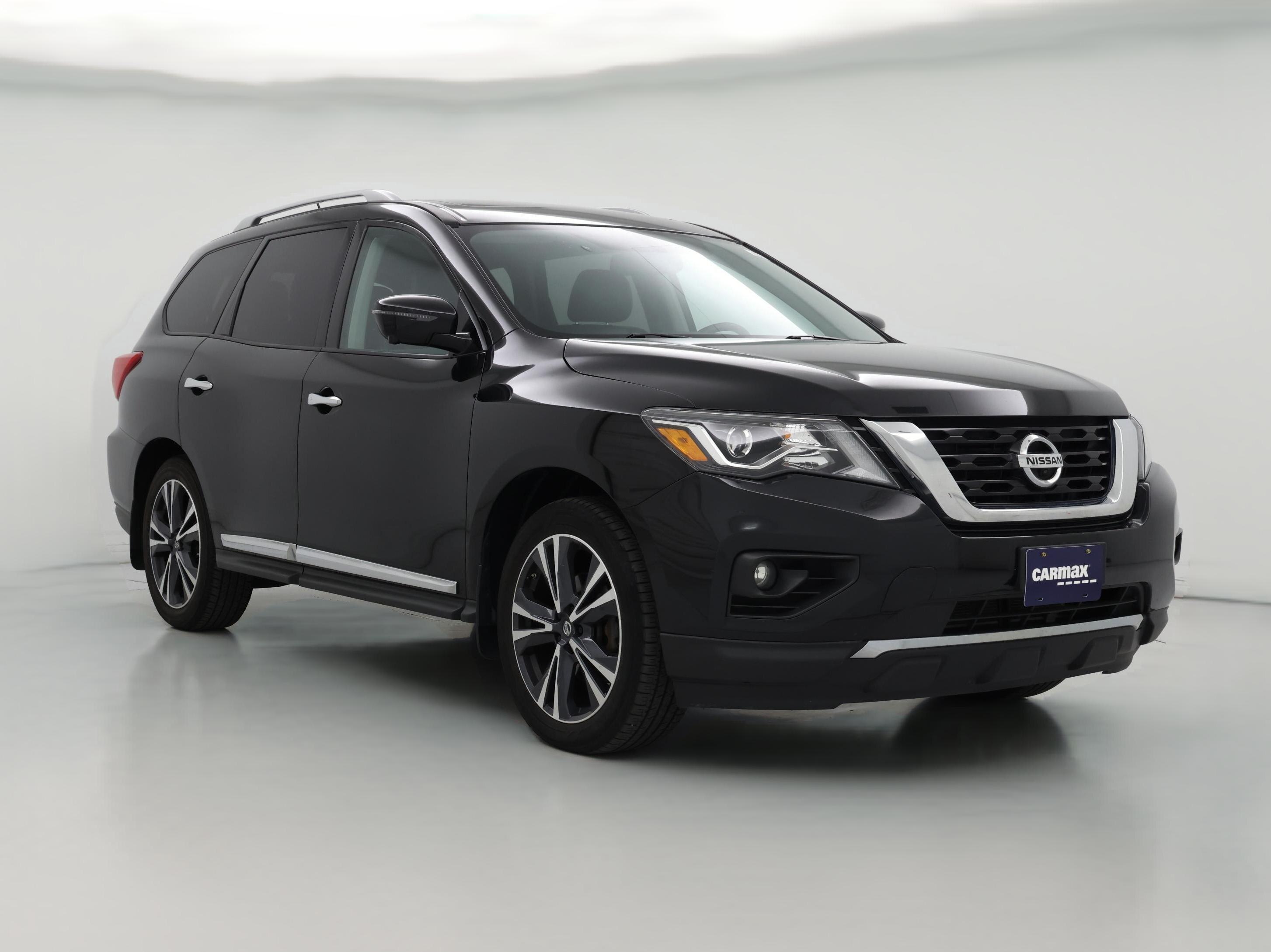 Thumbnail: 2017 Nissan Pathfinder - 1