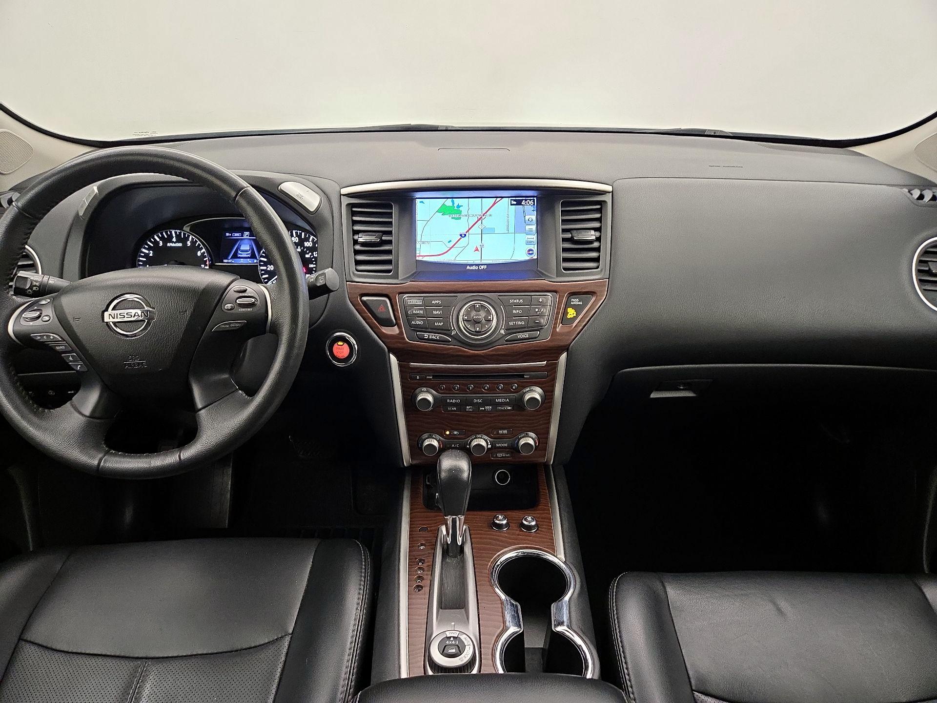 Thumbnail: 2017 Nissan Pathfinder - 9