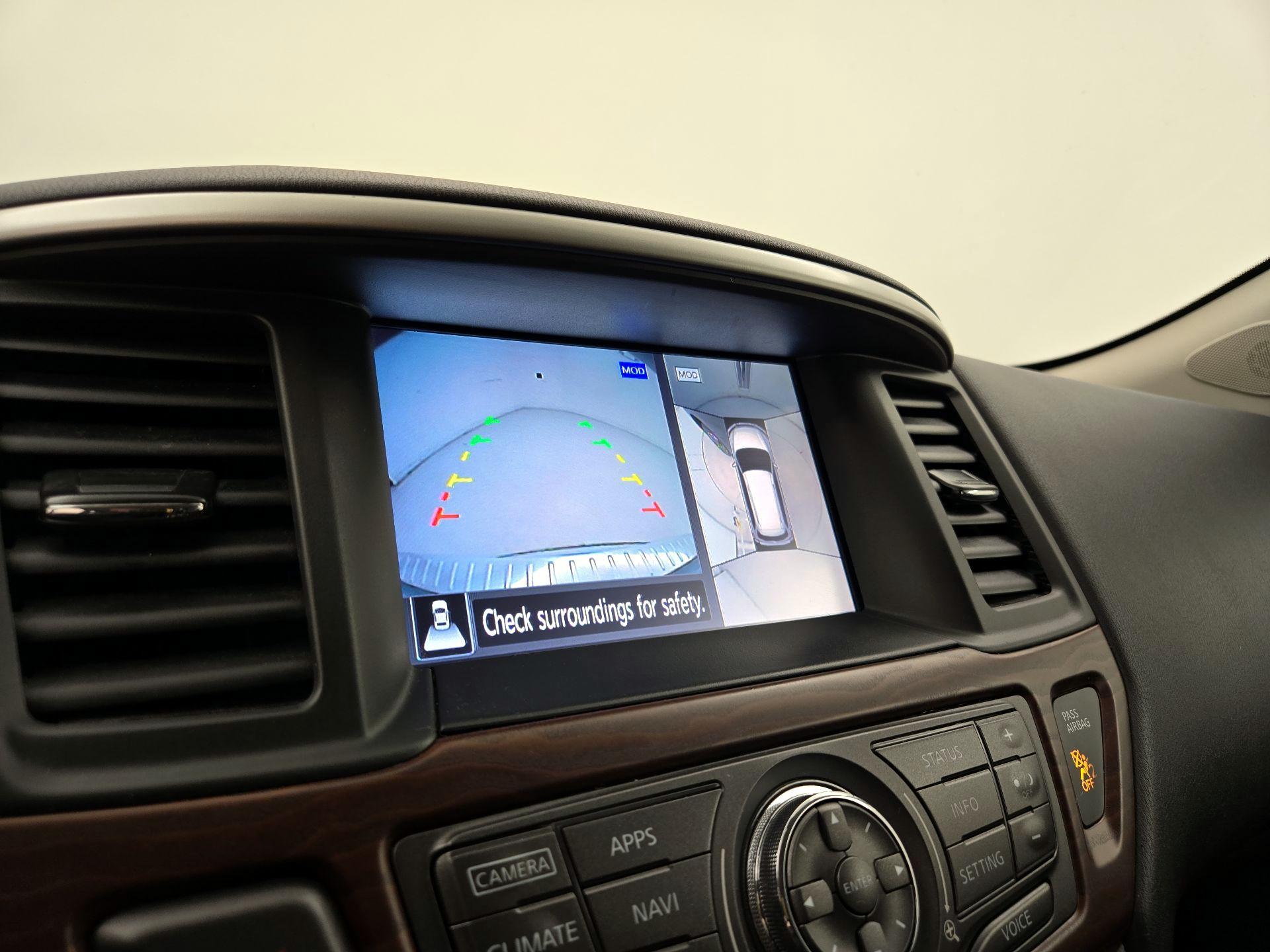 Thumbnail: 2017 Nissan Pathfinder - 15