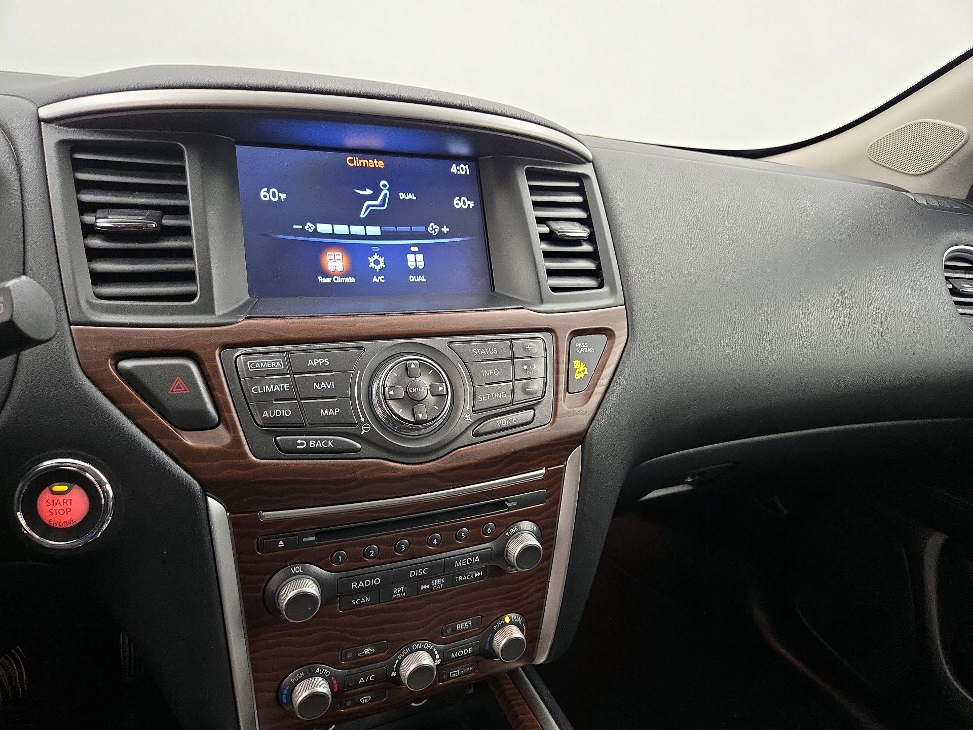 Thumbnail: 2017 Nissan Pathfinder - 17